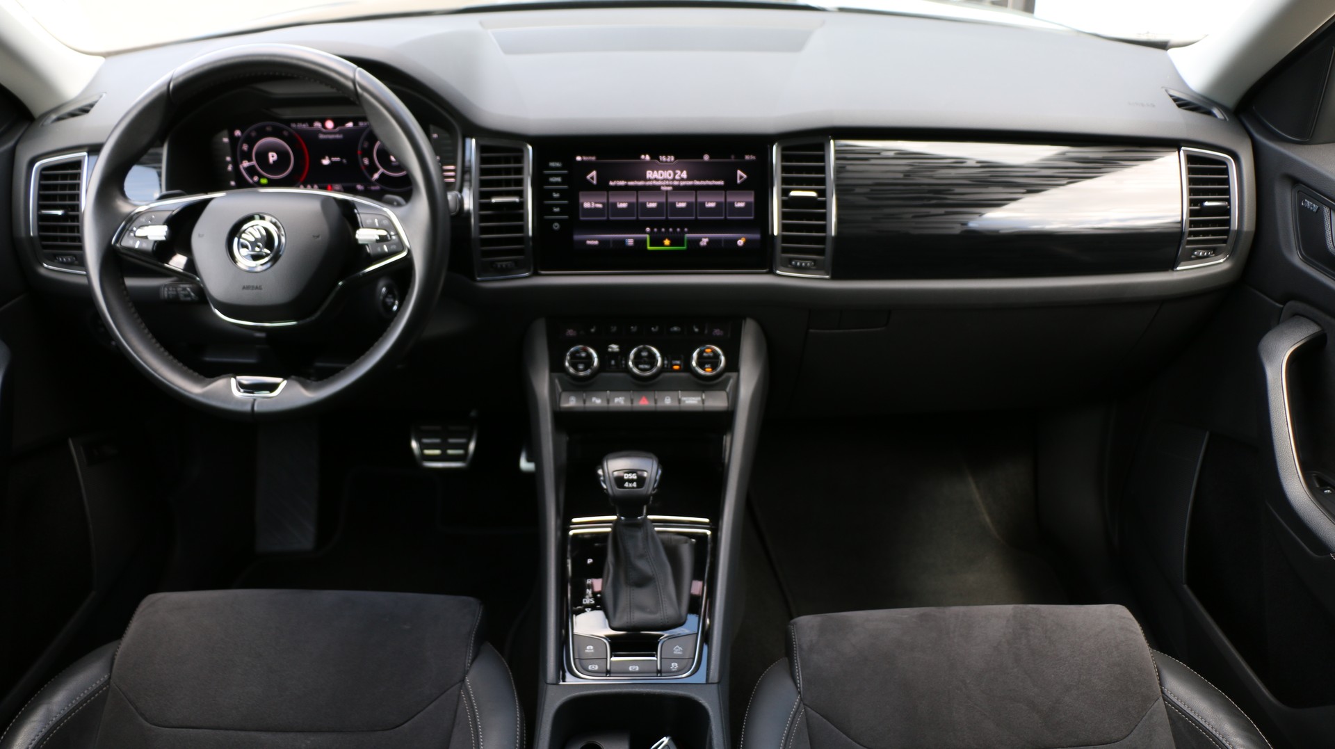 SKODA Kodiaq 2.0 TDI 4x4-image-17