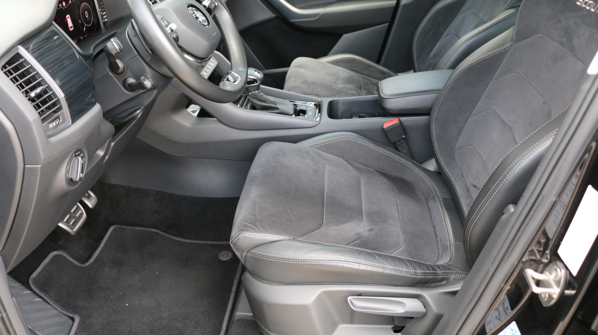 SKODA Kodiaq 2.0 TDI 4x4-image-15
