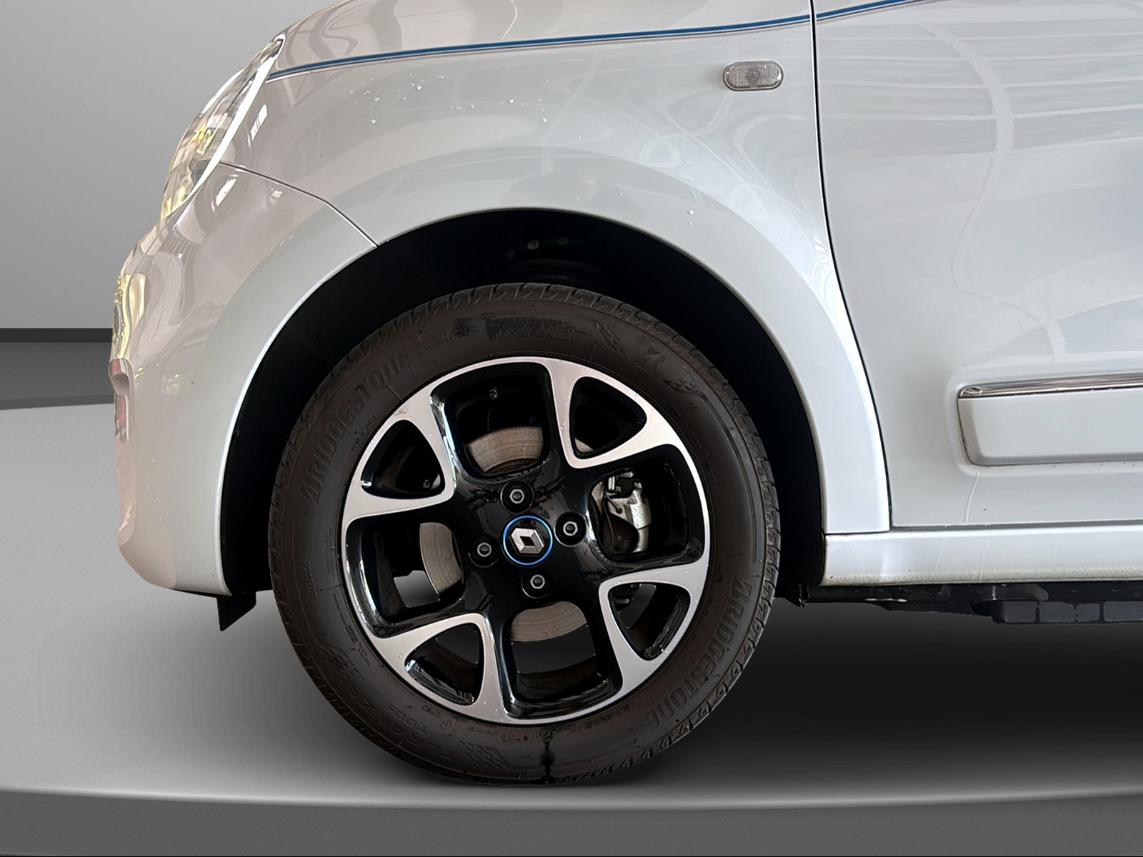 RENAULT Twingo Electric Intens-image-17