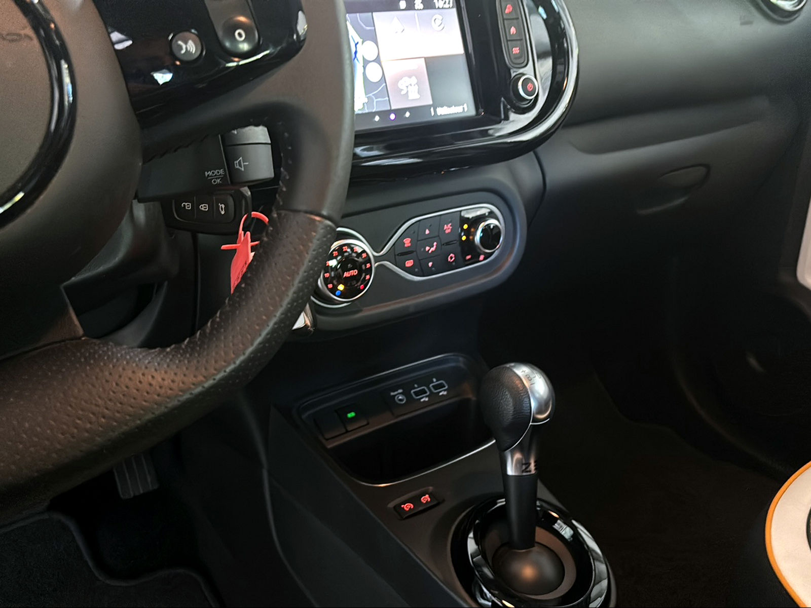 RENAULT Twingo Electric Intens-image-12