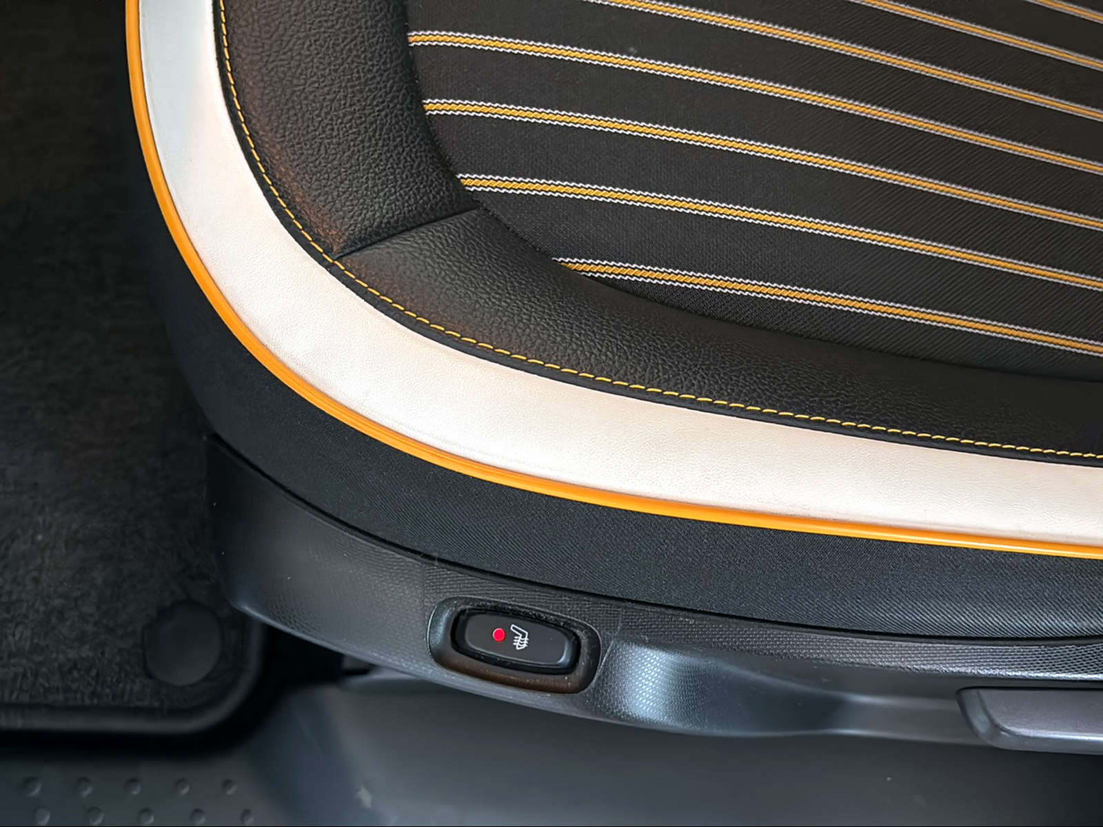 RENAULT Twingo Electric Intens-image-14