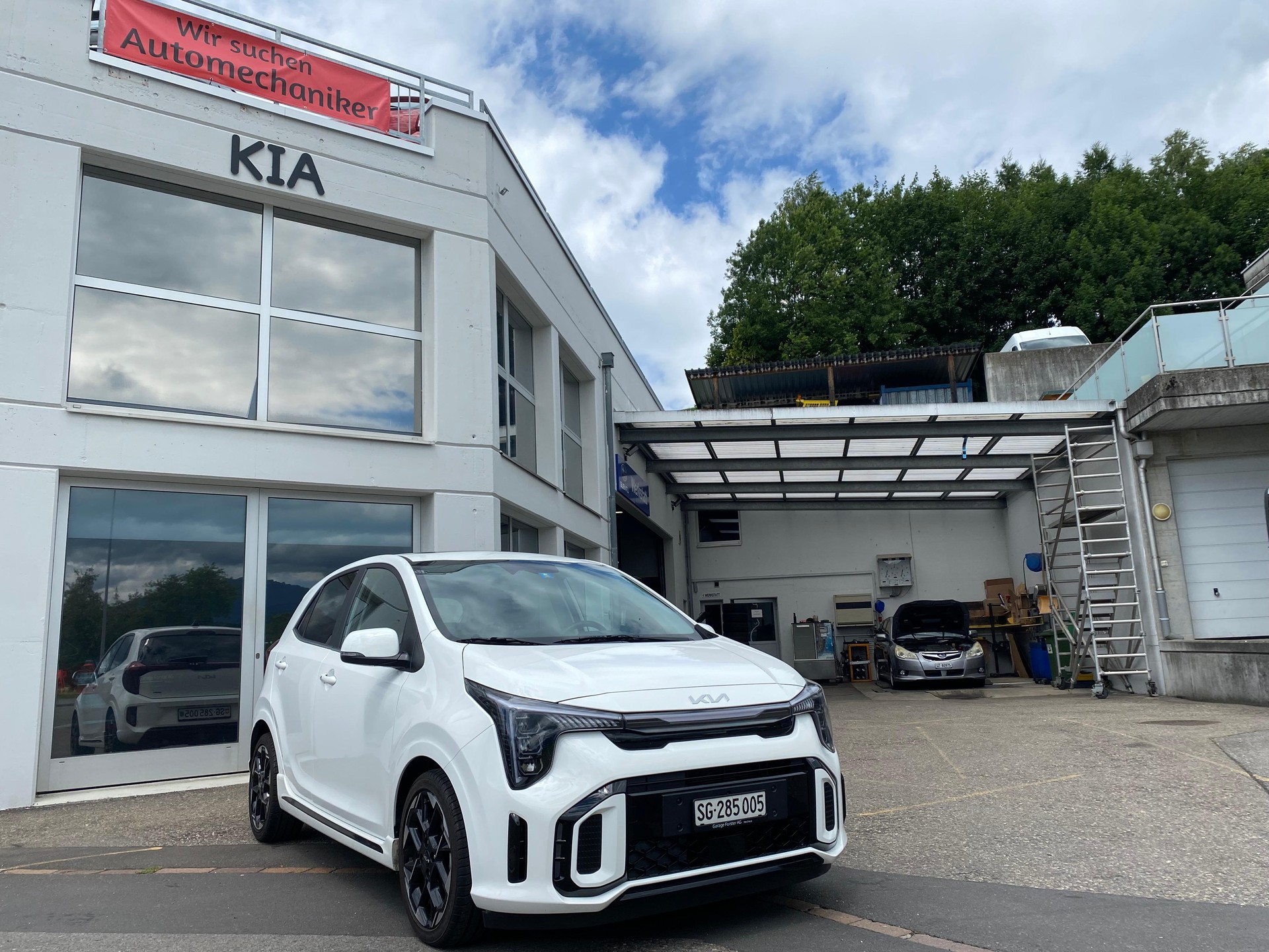 KIA Picanto 1.2 CVVT GT Line-image-1