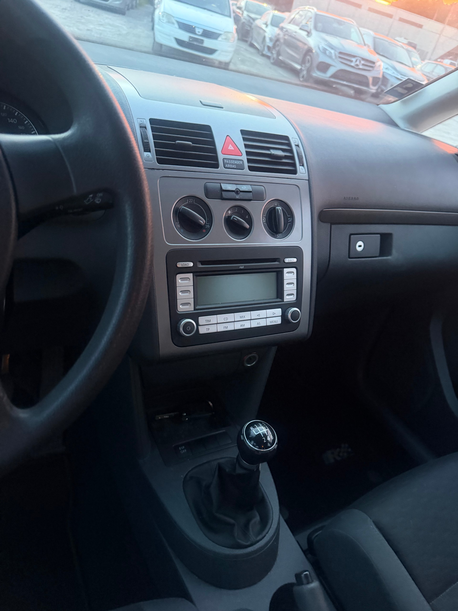 VW Touran 1.4 TSI Trendline-image-3