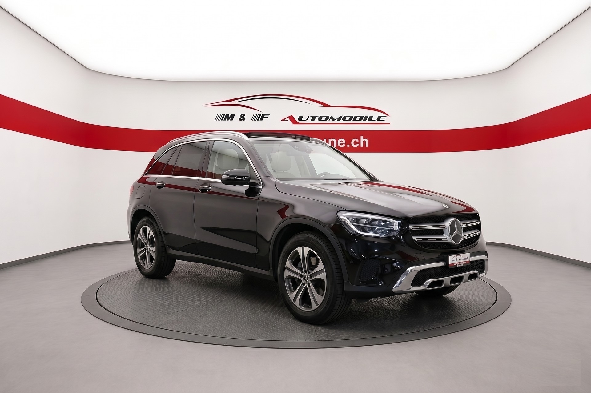 MERCEDES-BENZ GLC 300 e 4m CH FZ MIT GRATIS SERVICE-image-1