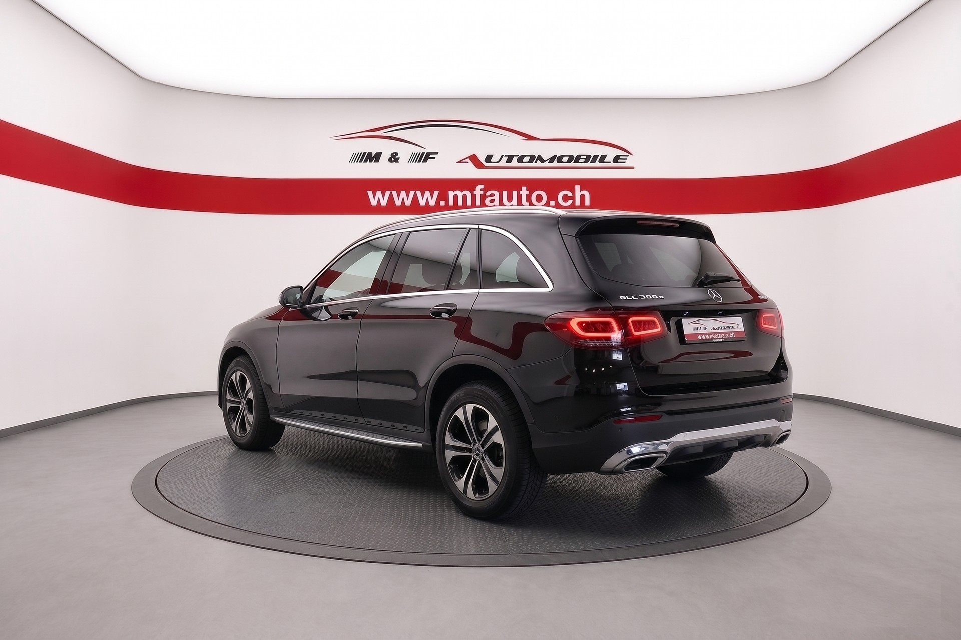 MERCEDES-BENZ GLC 300 e 4m CH FZ MIT GRATIS SERVICE-image-5