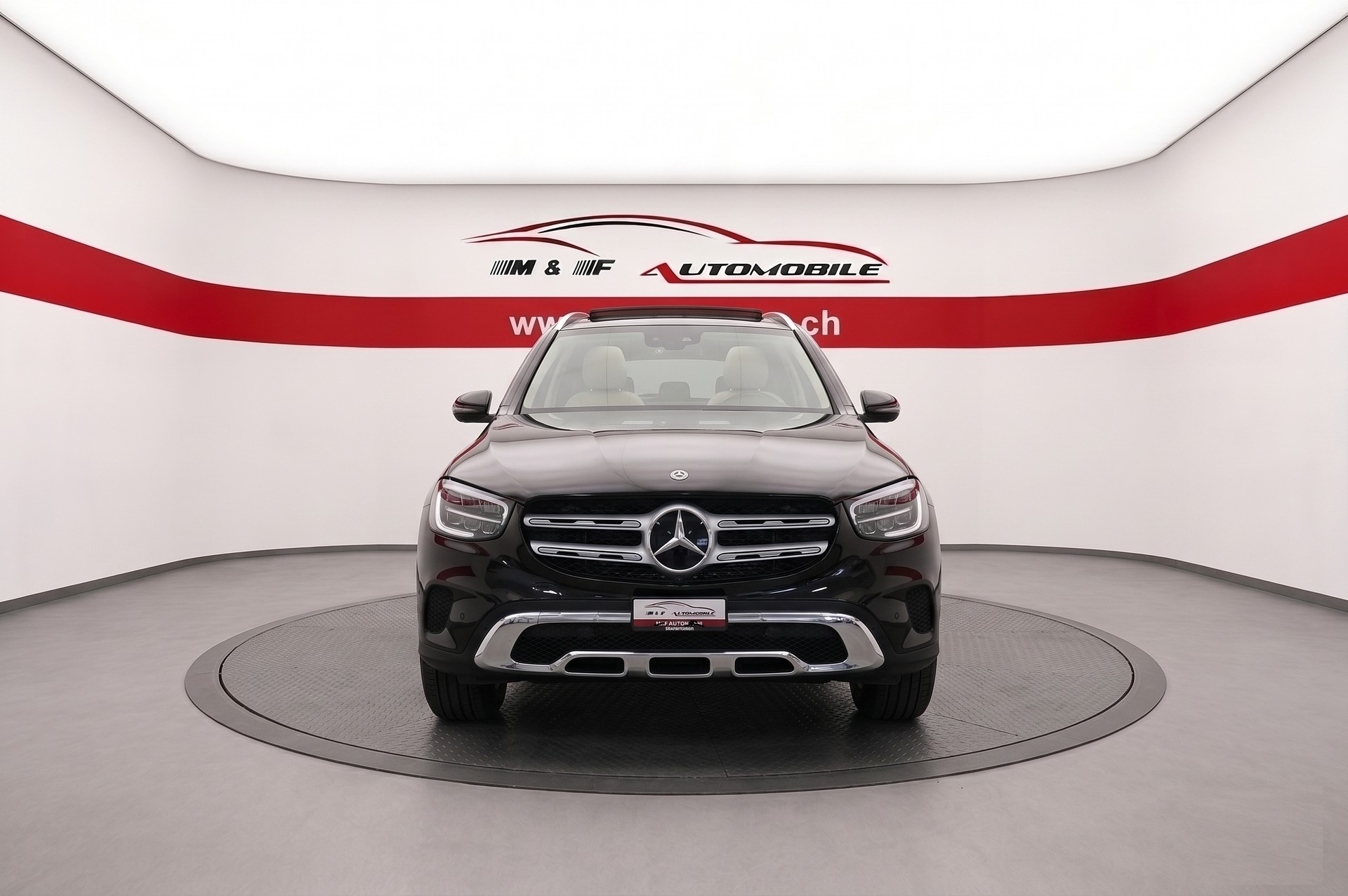 MERCEDES-BENZ GLC 300 e 4m CH FZ MIT GRATIS SERVICE-image-2