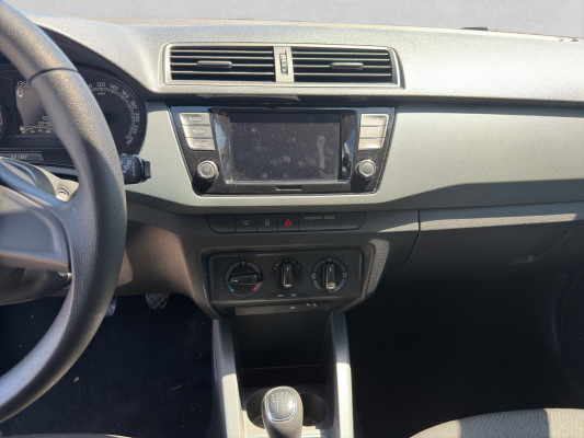 SKODA Fabia 1.0 TSI Active-image-12
