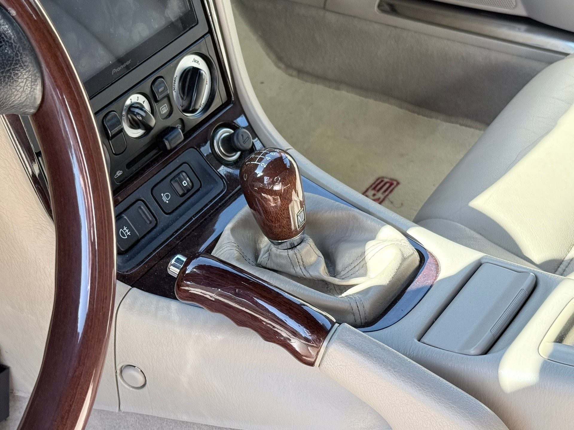 MAZDA MX-5 1.8i-16 B.Classic-image-11