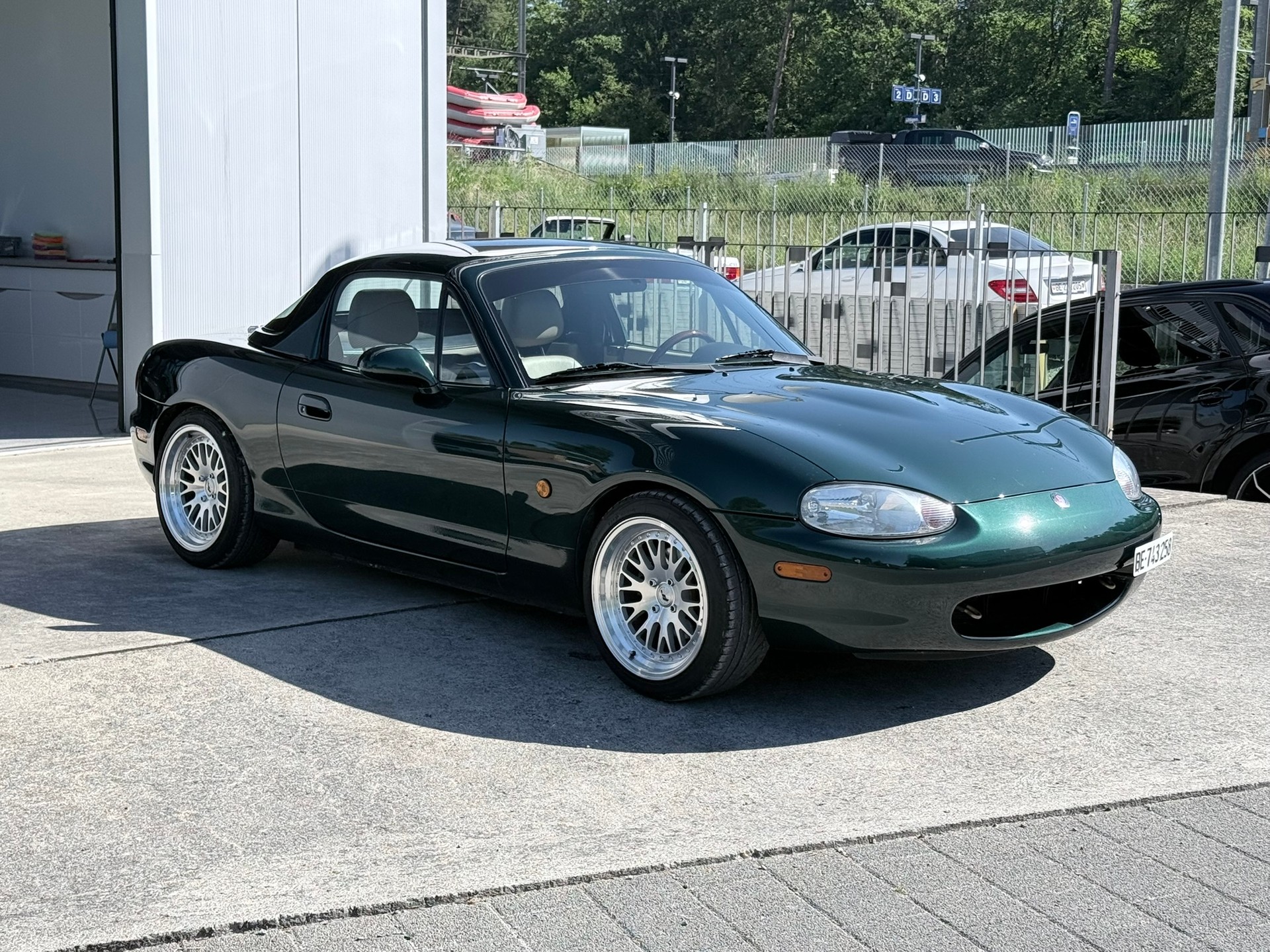 MAZDA MX-5 1.8i-16 B.Classic-image-2