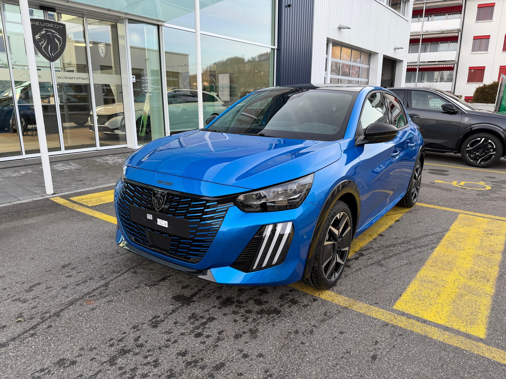 PEUGEOT 208 e-GT-image-7
