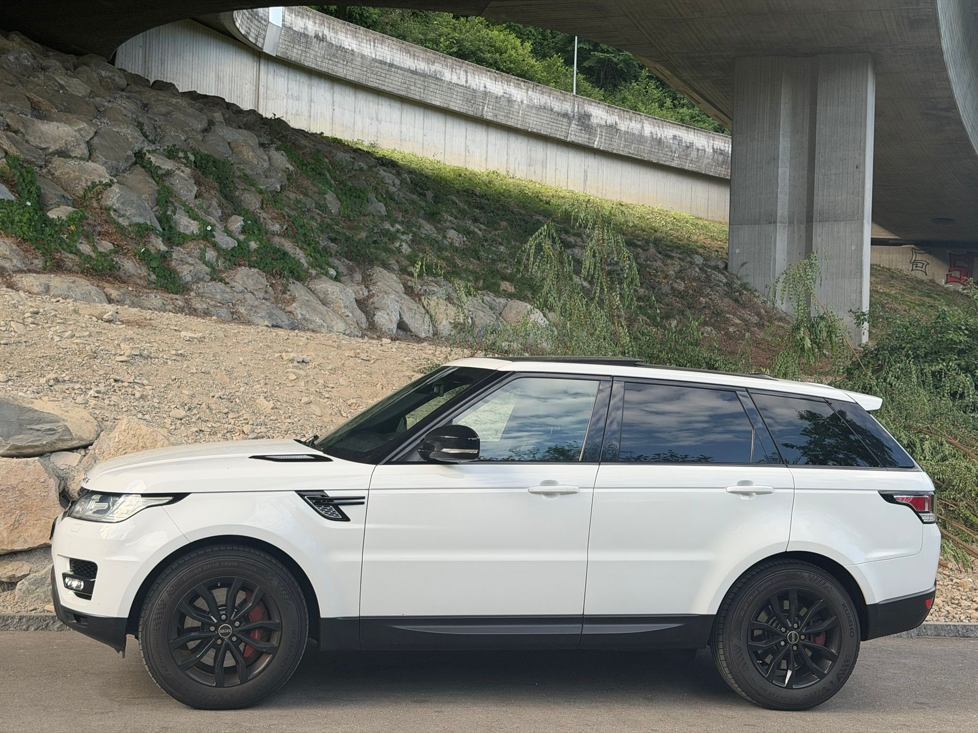 LAND ROVER Range Rover Sport 3.0 SDV6 HSE Automatic-image-2