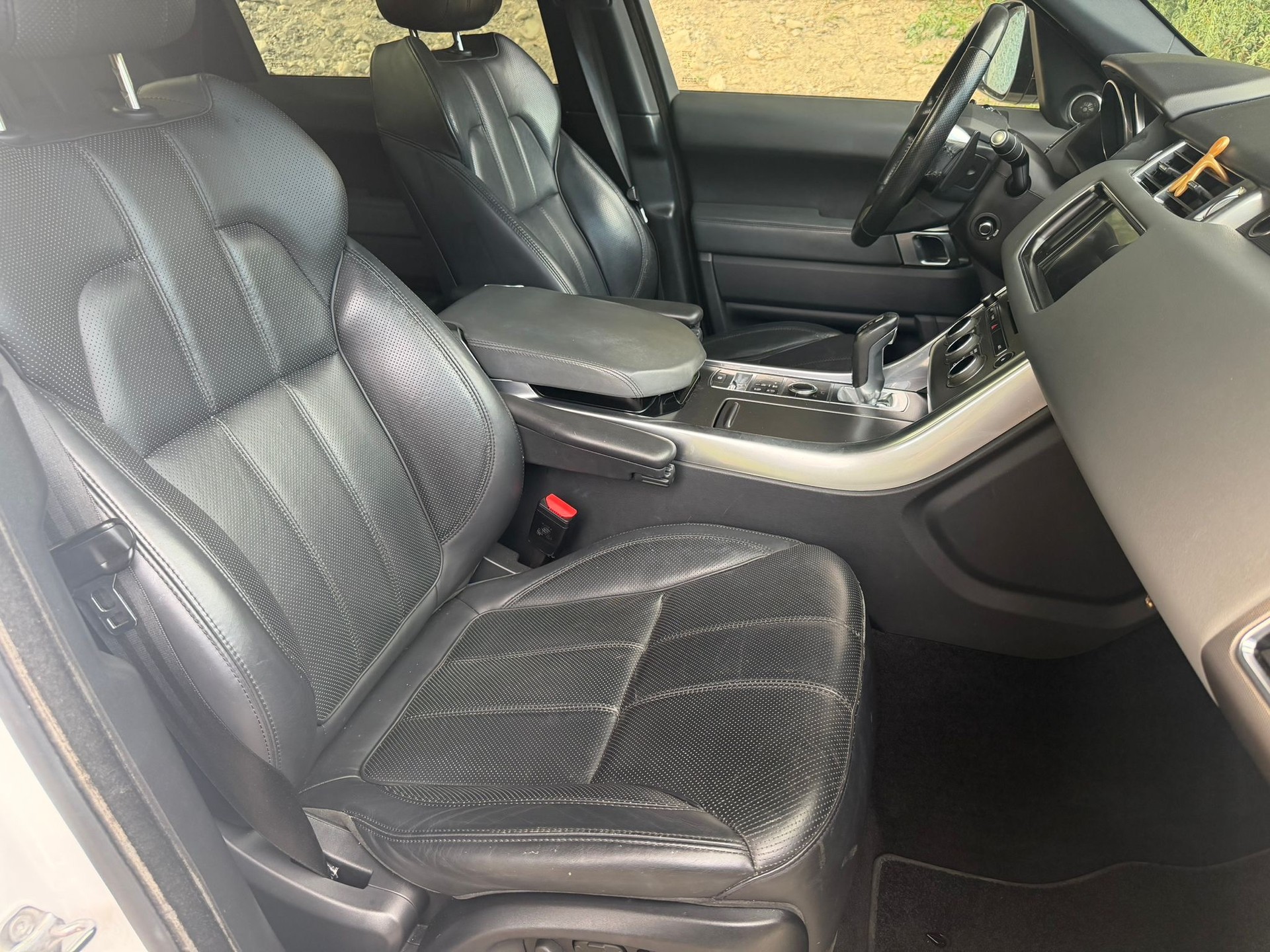 LAND ROVER Range Rover Sport 3.0 SDV6 HSE Automatic-image-9