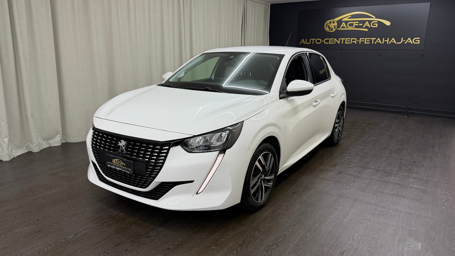 PEUGEOT 208 1.2 PureTech Allure EAT8-image-0