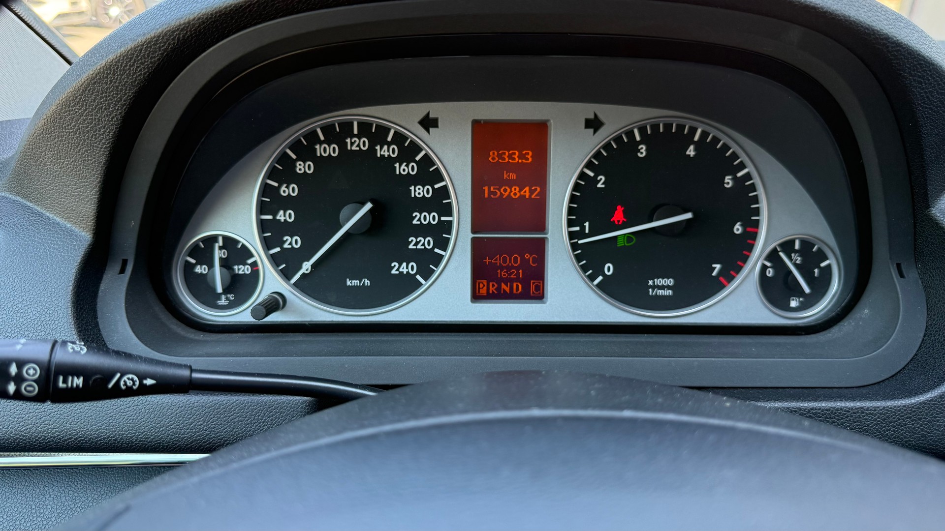 MERCEDES-BENZ B 180 Selection Autotronic-image-12
