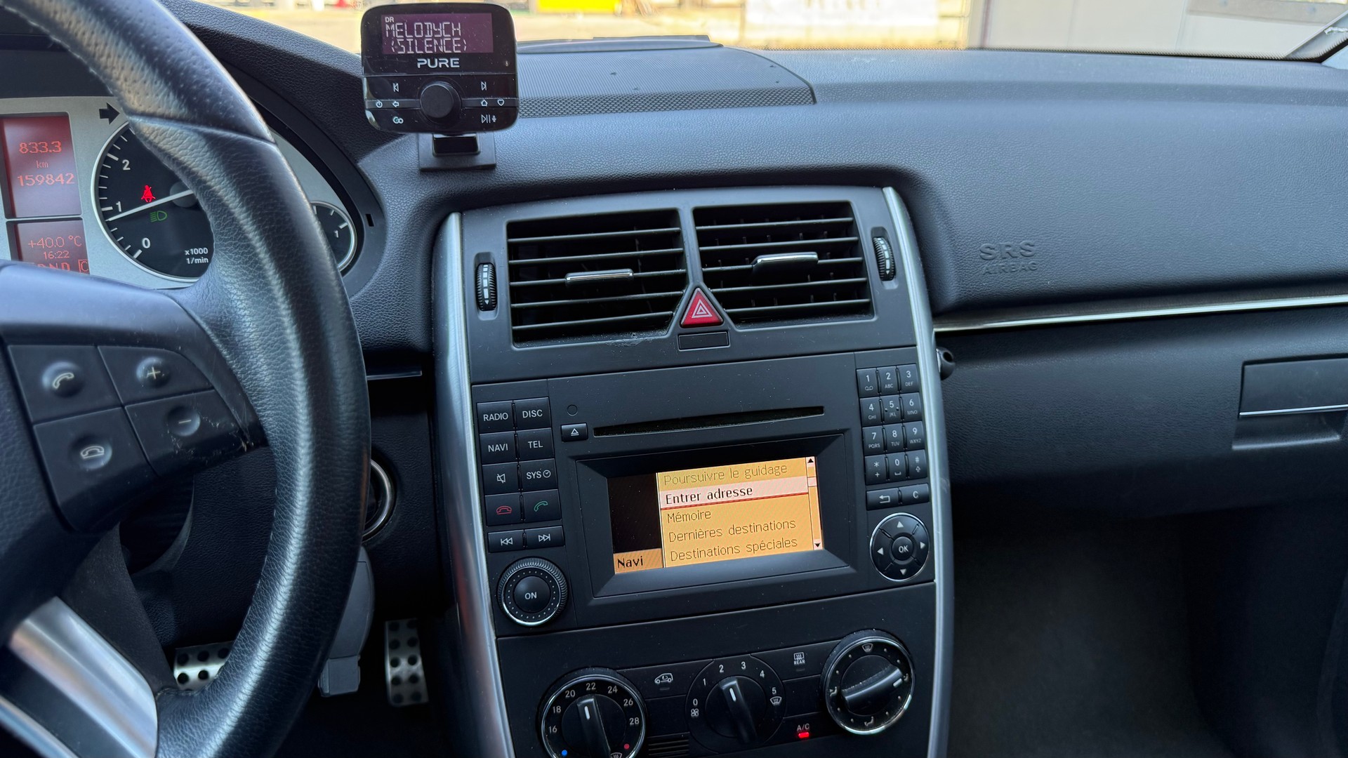 MERCEDES-BENZ B 180 Selection Autotronic-image-13