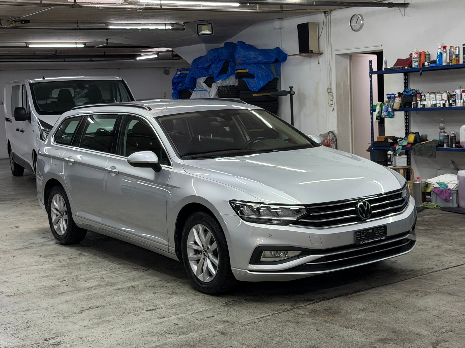 VW Passat 2.0 TDI BMT Business-image-0