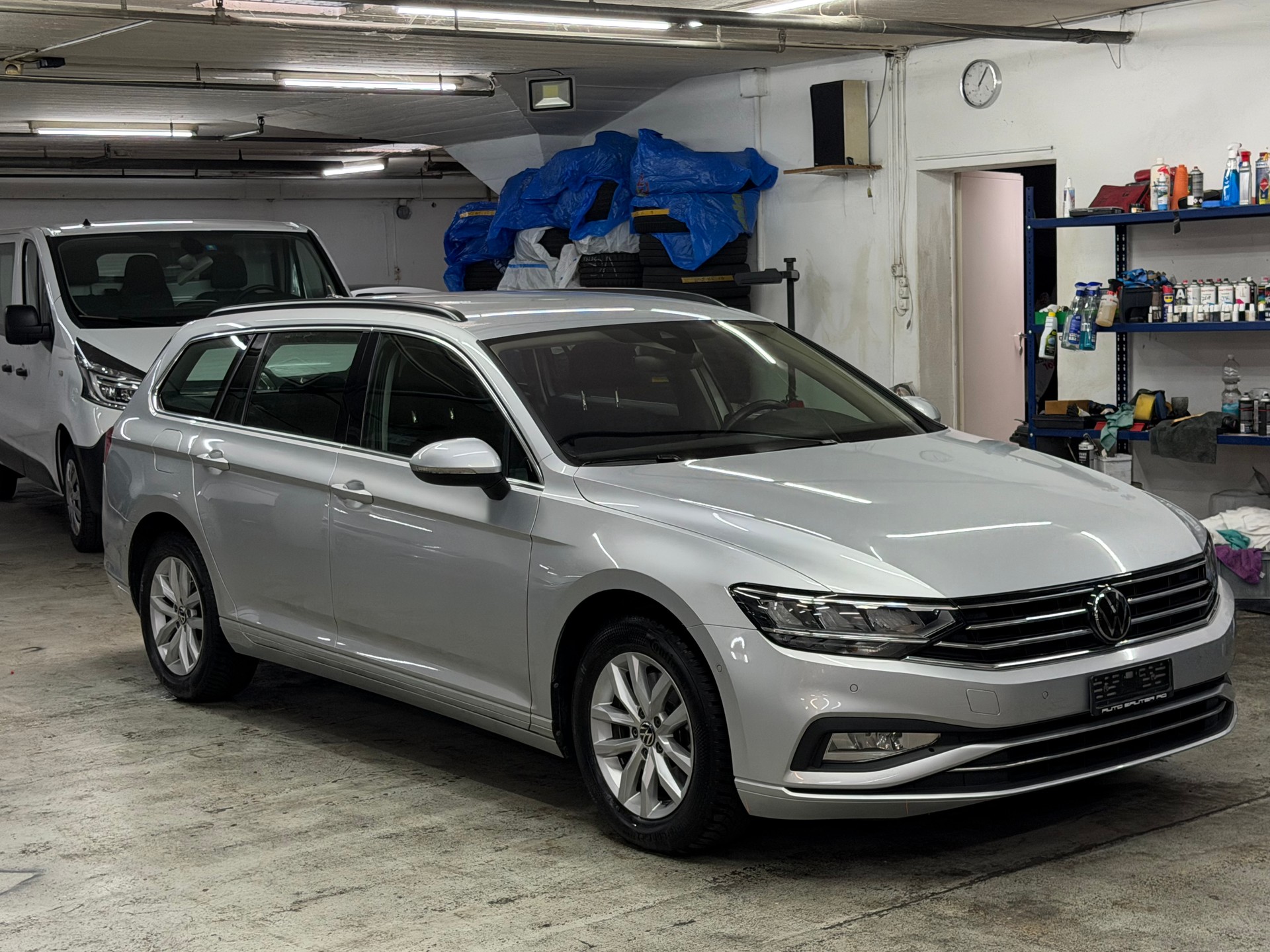 VW Passat 2.0 TDI BMT Business-image-2