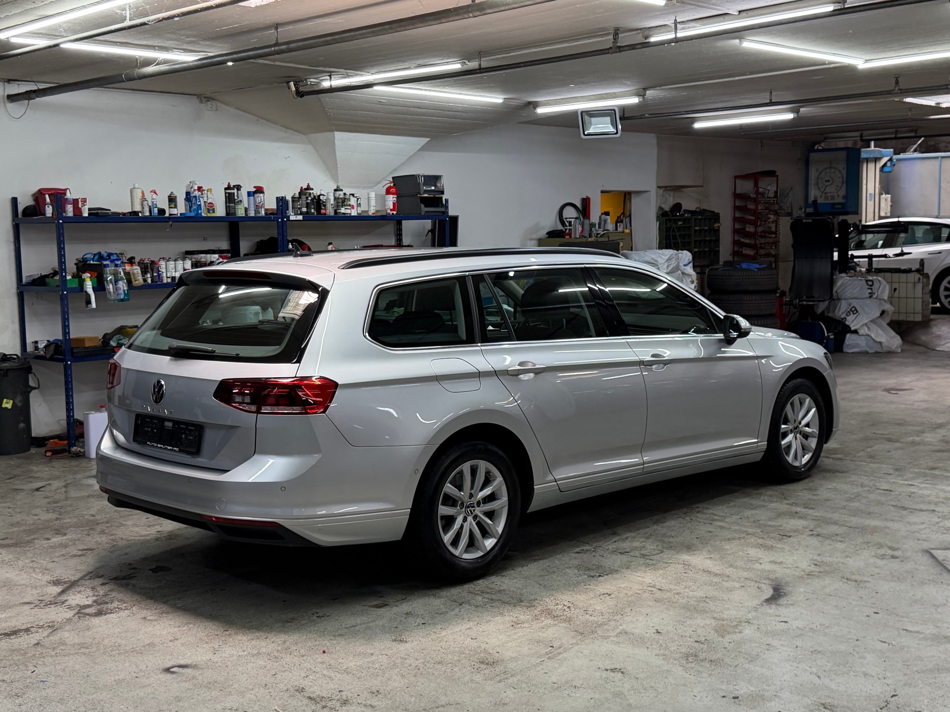 VW Passat 2.0 TDI BMT Business-image-3