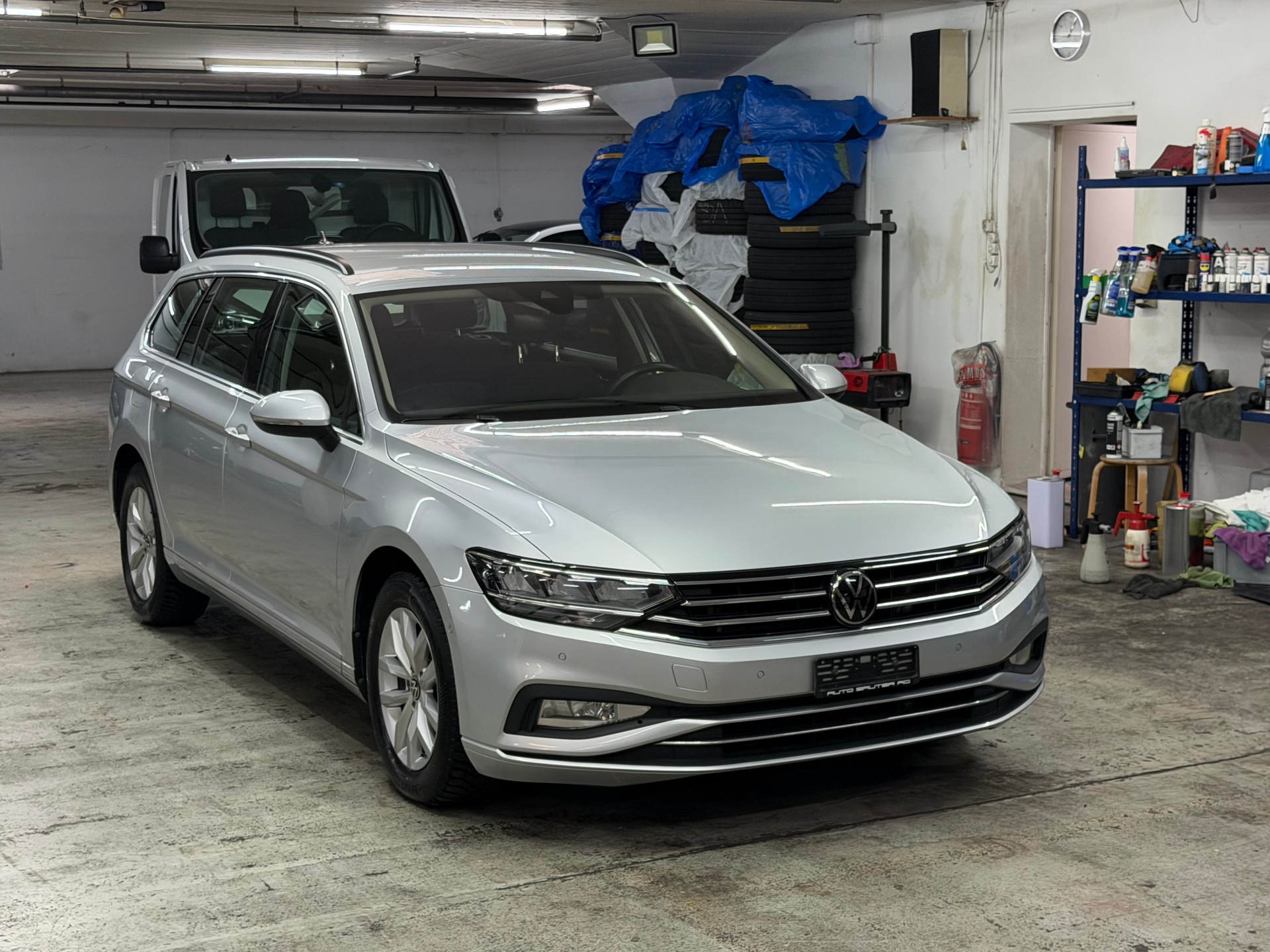 VW Passat 2.0 TDI BMT Business-image-1