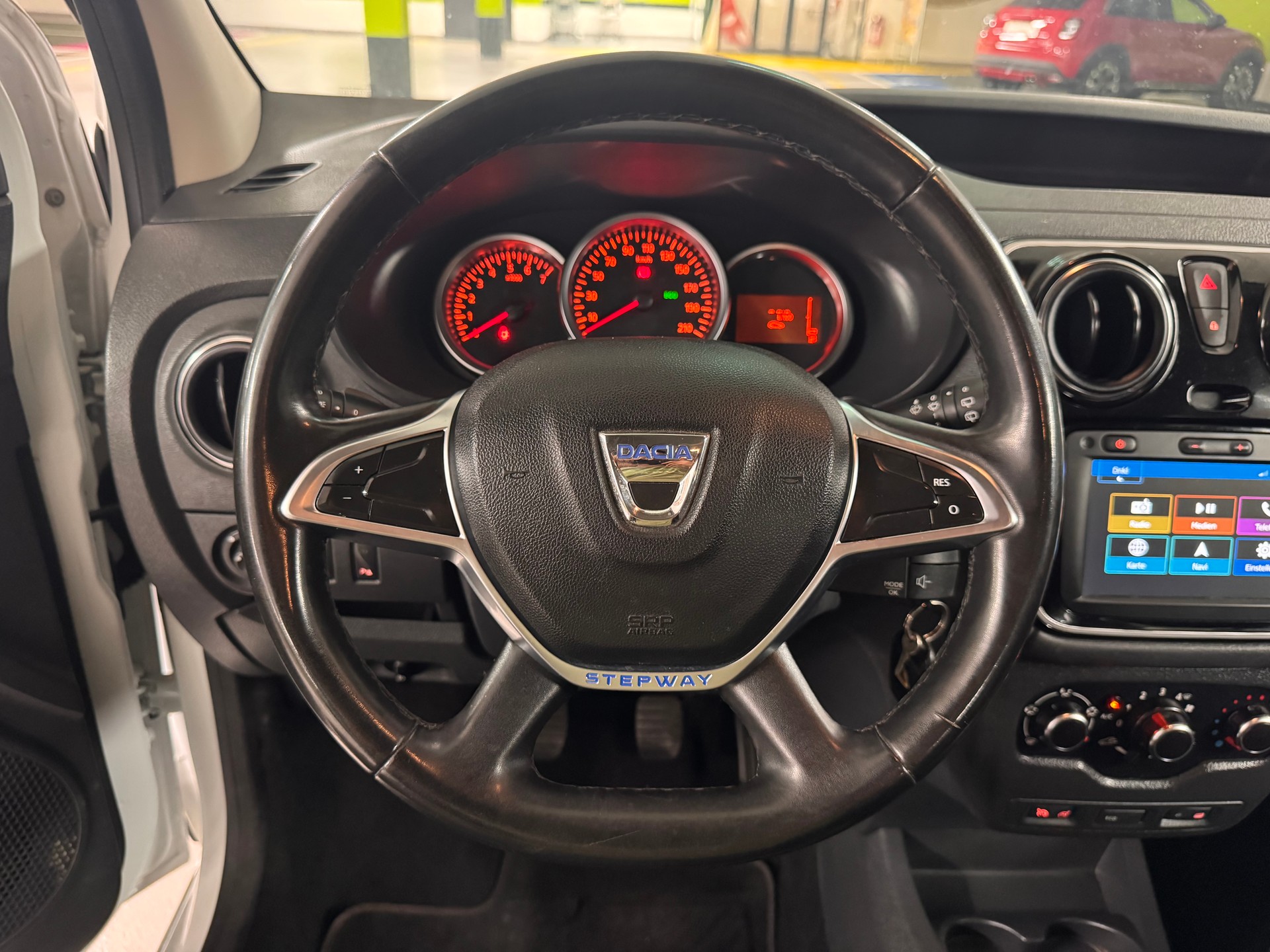 DACIA Dokker TCE 130 16V Stepway-image-12