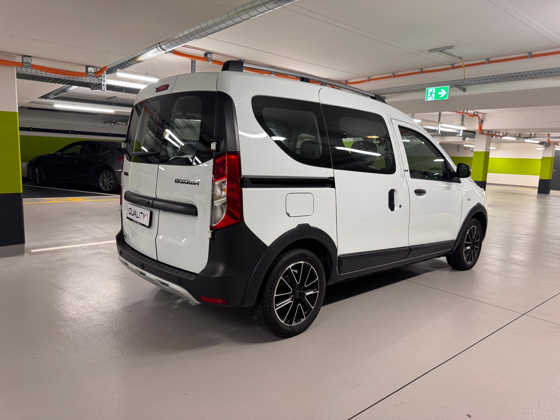 DACIA Dokker TCE 130 16V Stepway-image-4