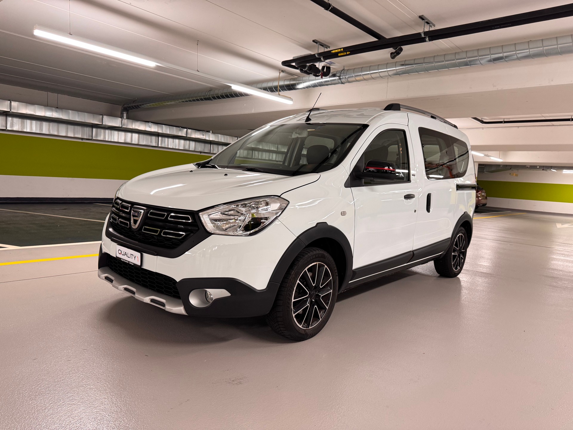 DACIA Dokker TCE 130 16V Stepway-image-0