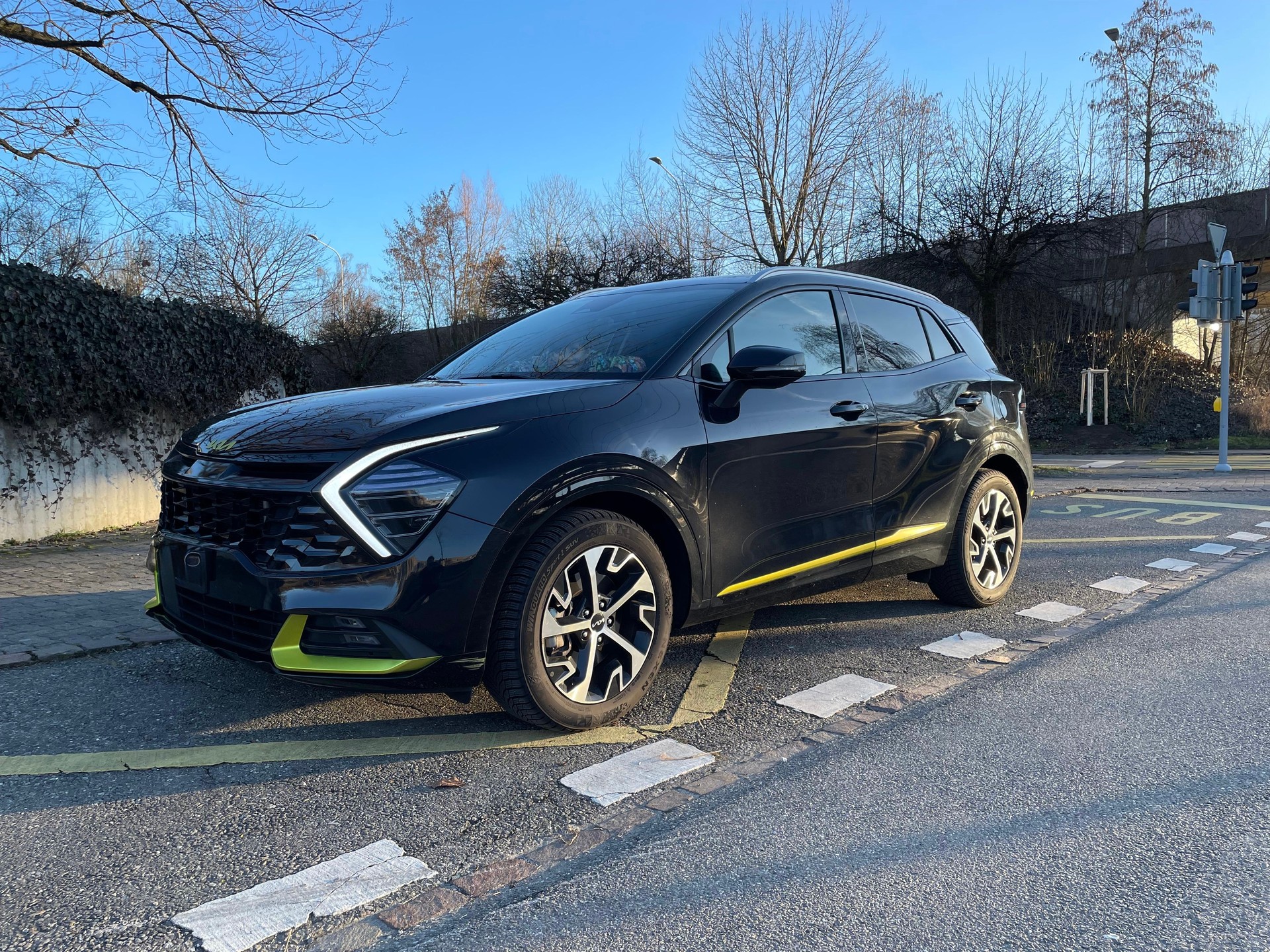 KIA 1.6 T-GDi Hybrid Style-image-0