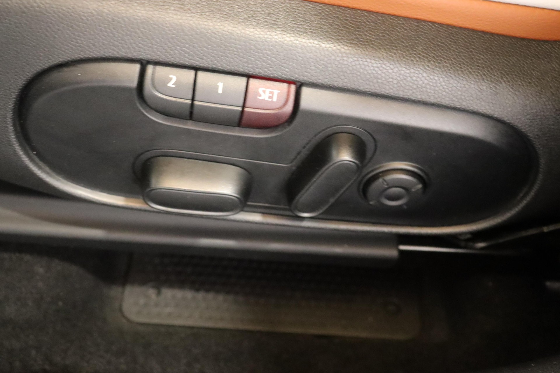 MINI Countryman F60 1.5i Cooper S E ALL4-image-21