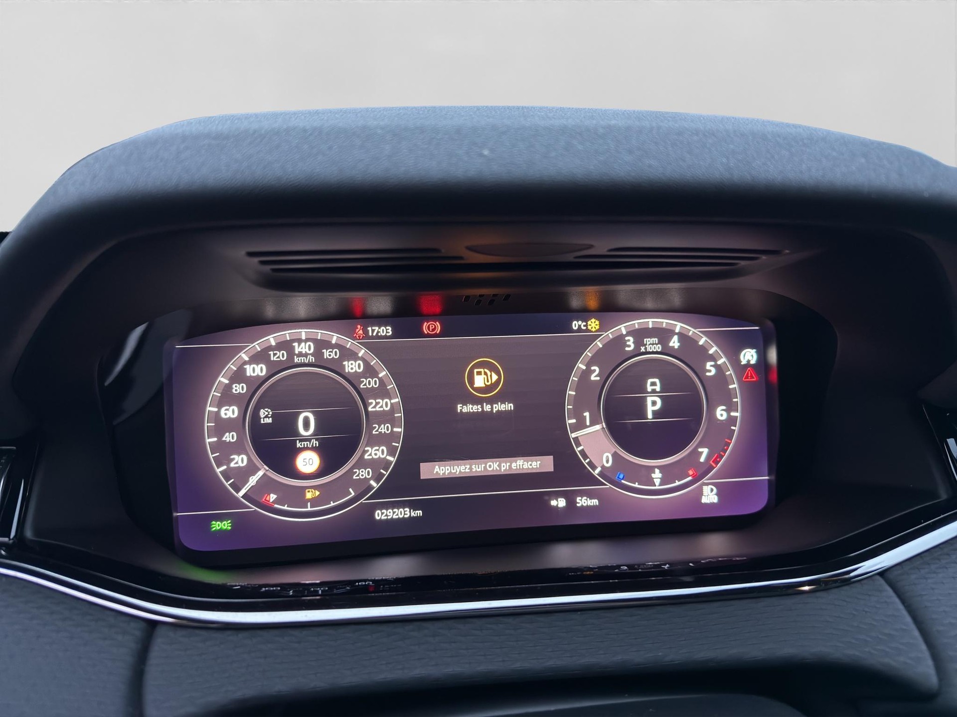 LAND ROVER Range Rover Evoque 2.0 T R-Dynamic S-image-3