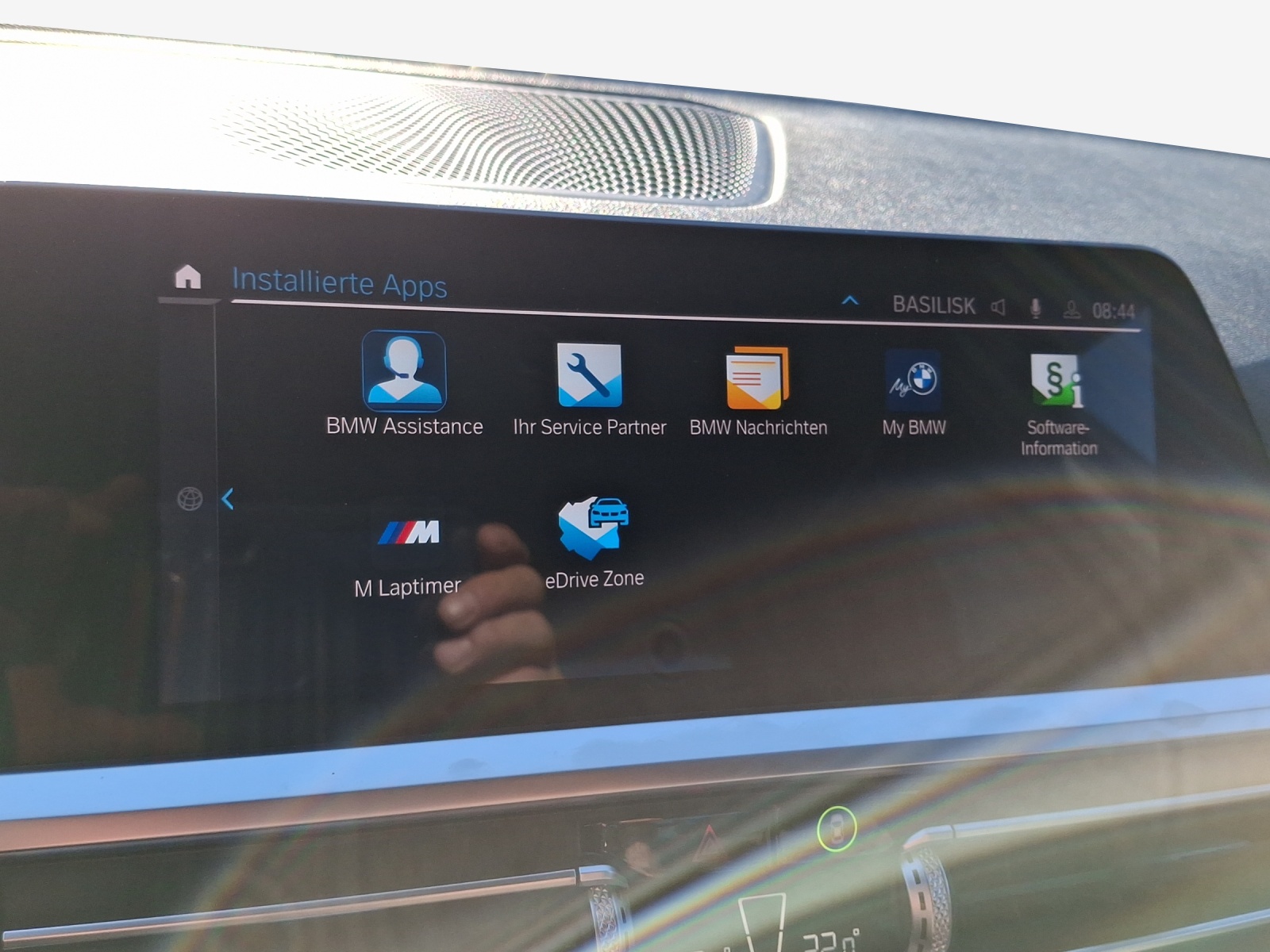 BMW 330e xDrive Steptronic-image-14