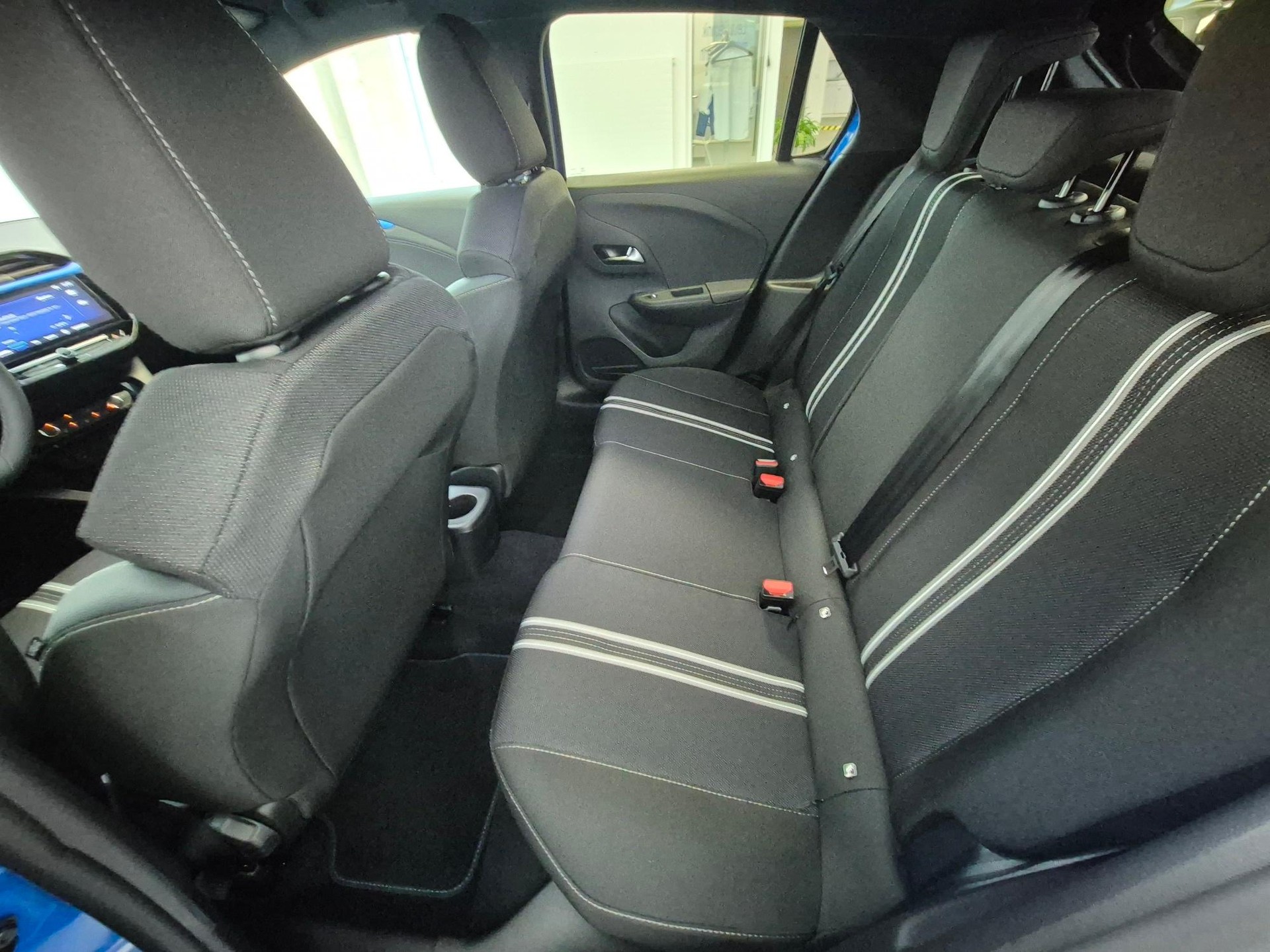 OPEL Corsa 1.2 T Hybrid Sporthilfe-image-8