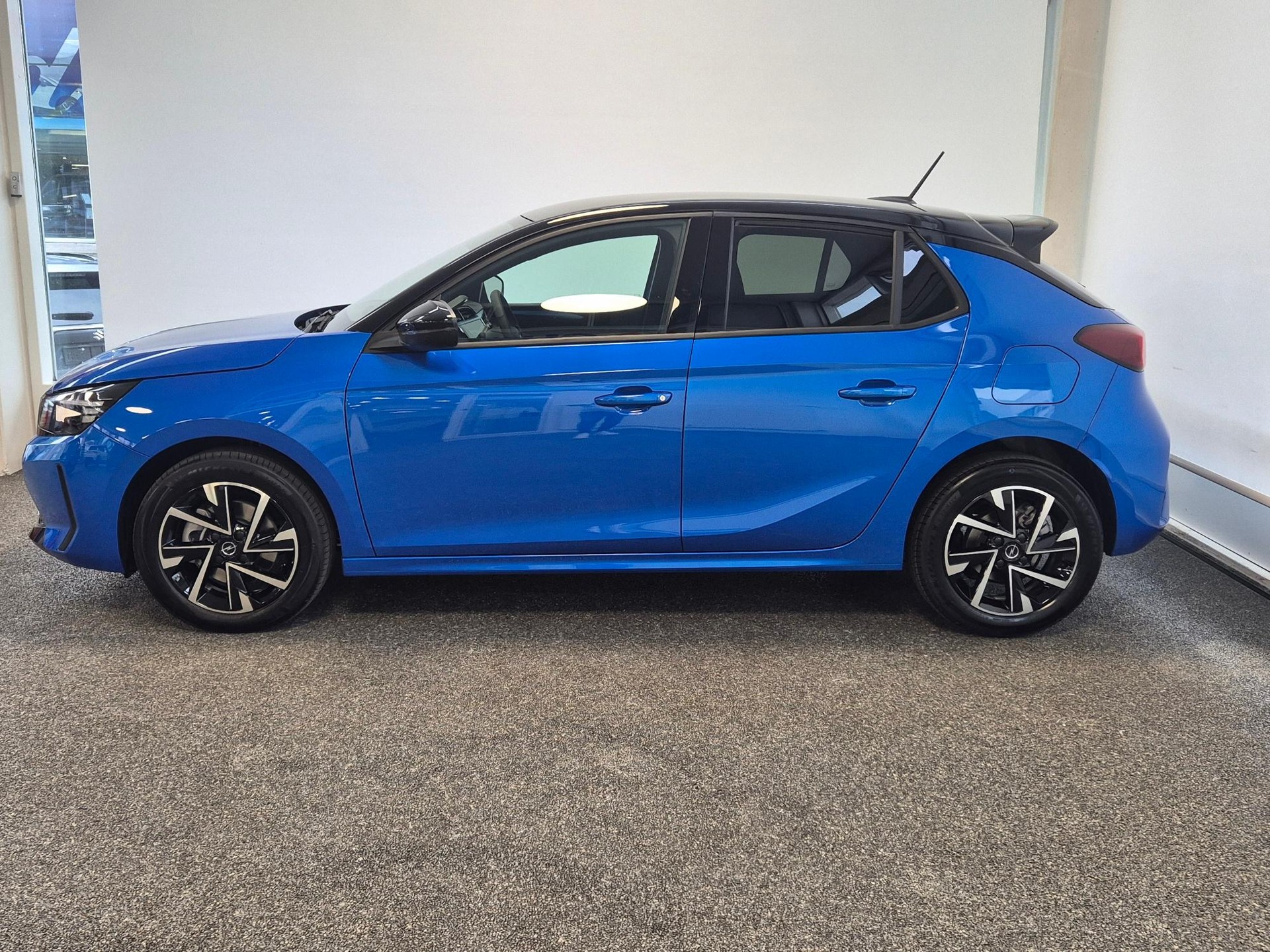 OPEL Corsa 1.2 T Hybrid Sporthilfe-showroom-element-2