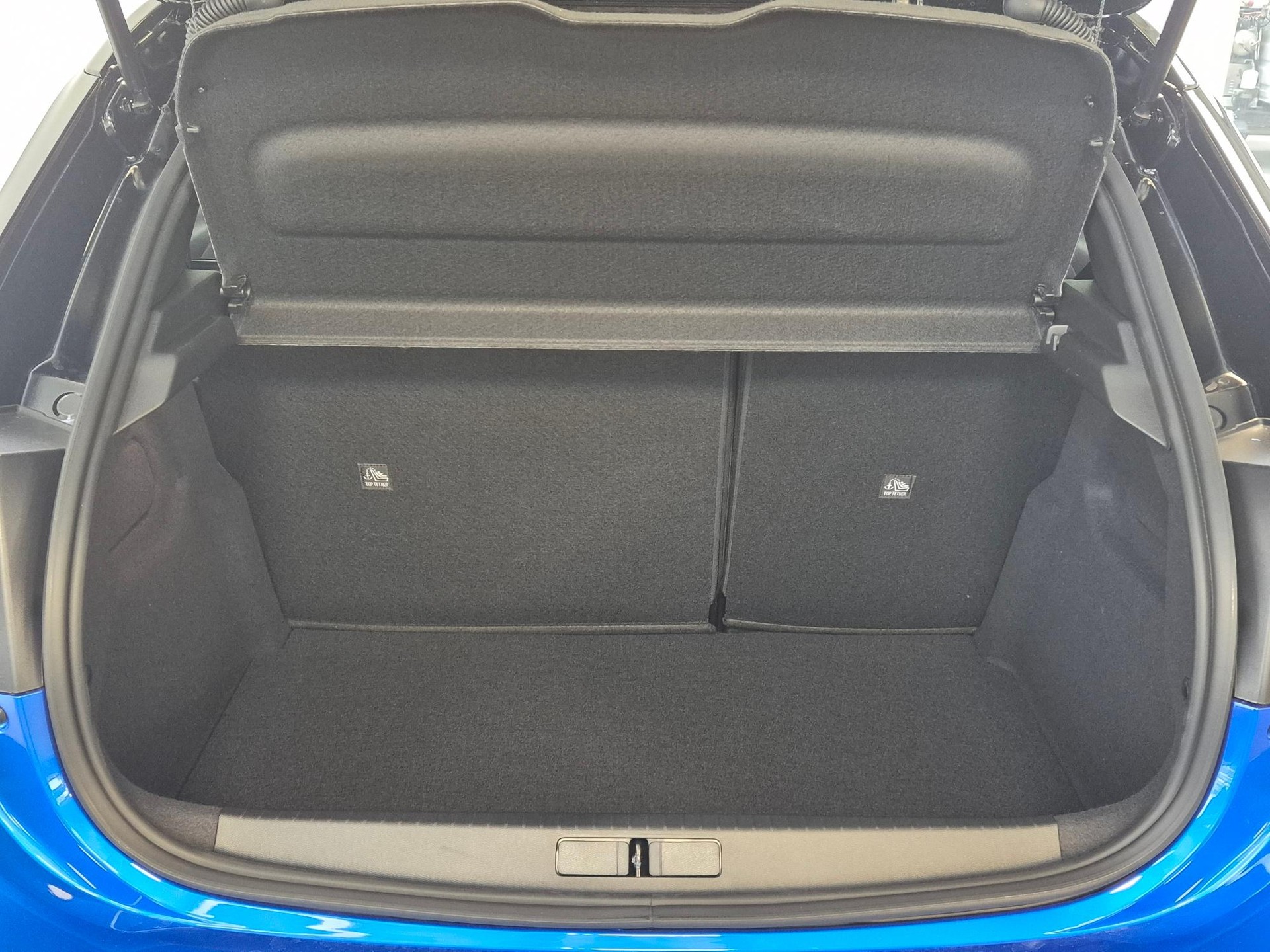OPEL Corsa 1.2 T Hybrid Sporthilfe-image-11