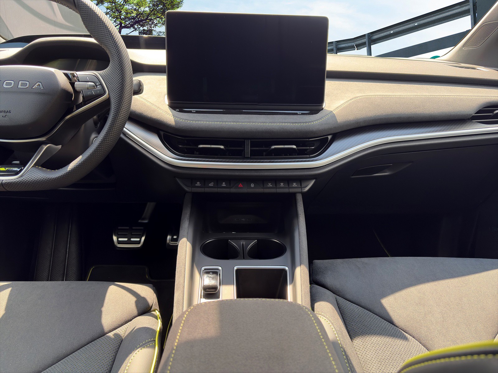 SKODA Elroq RS 4x4-image-9