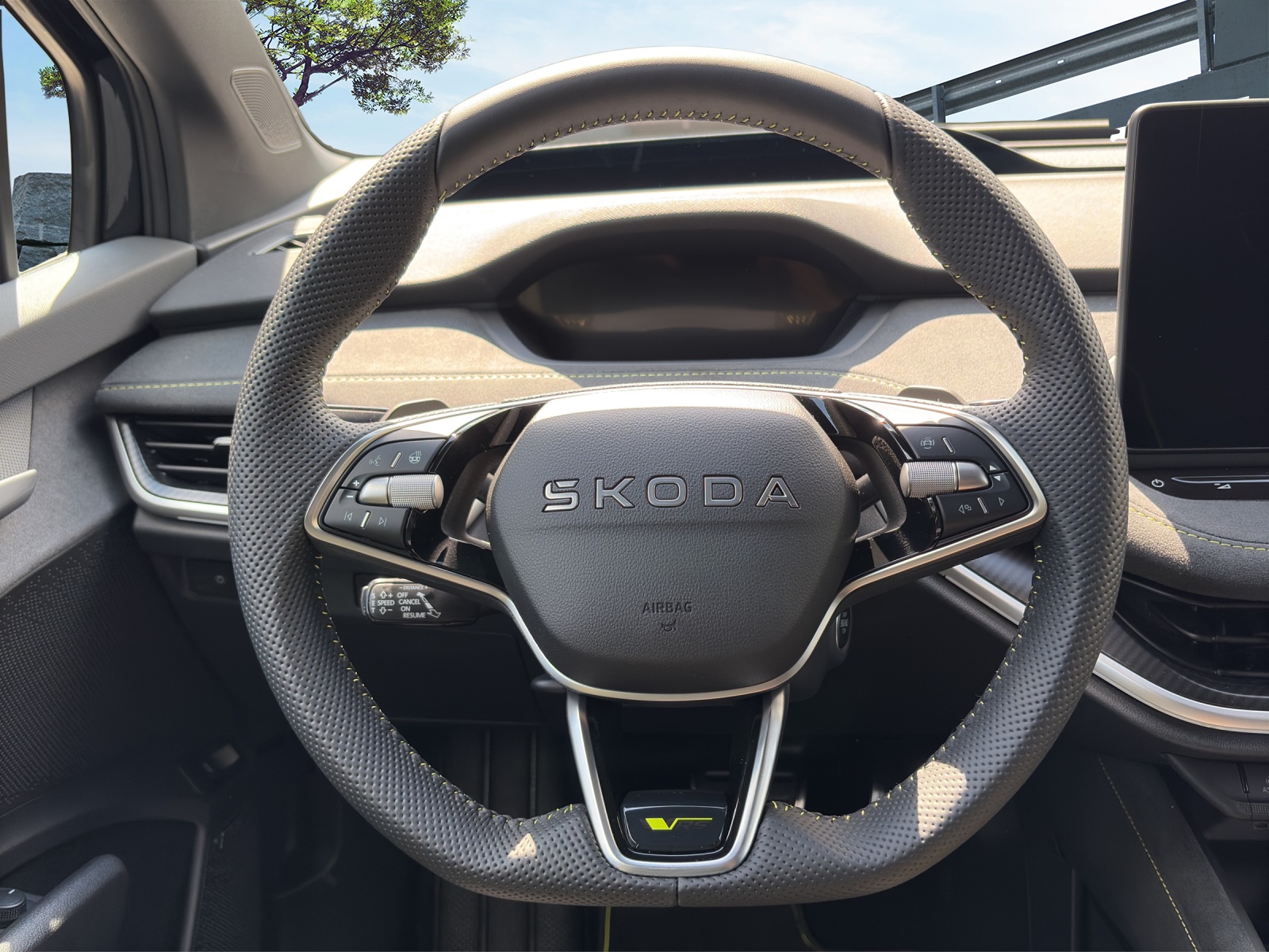 SKODA Elroq RS 4x4-image-10