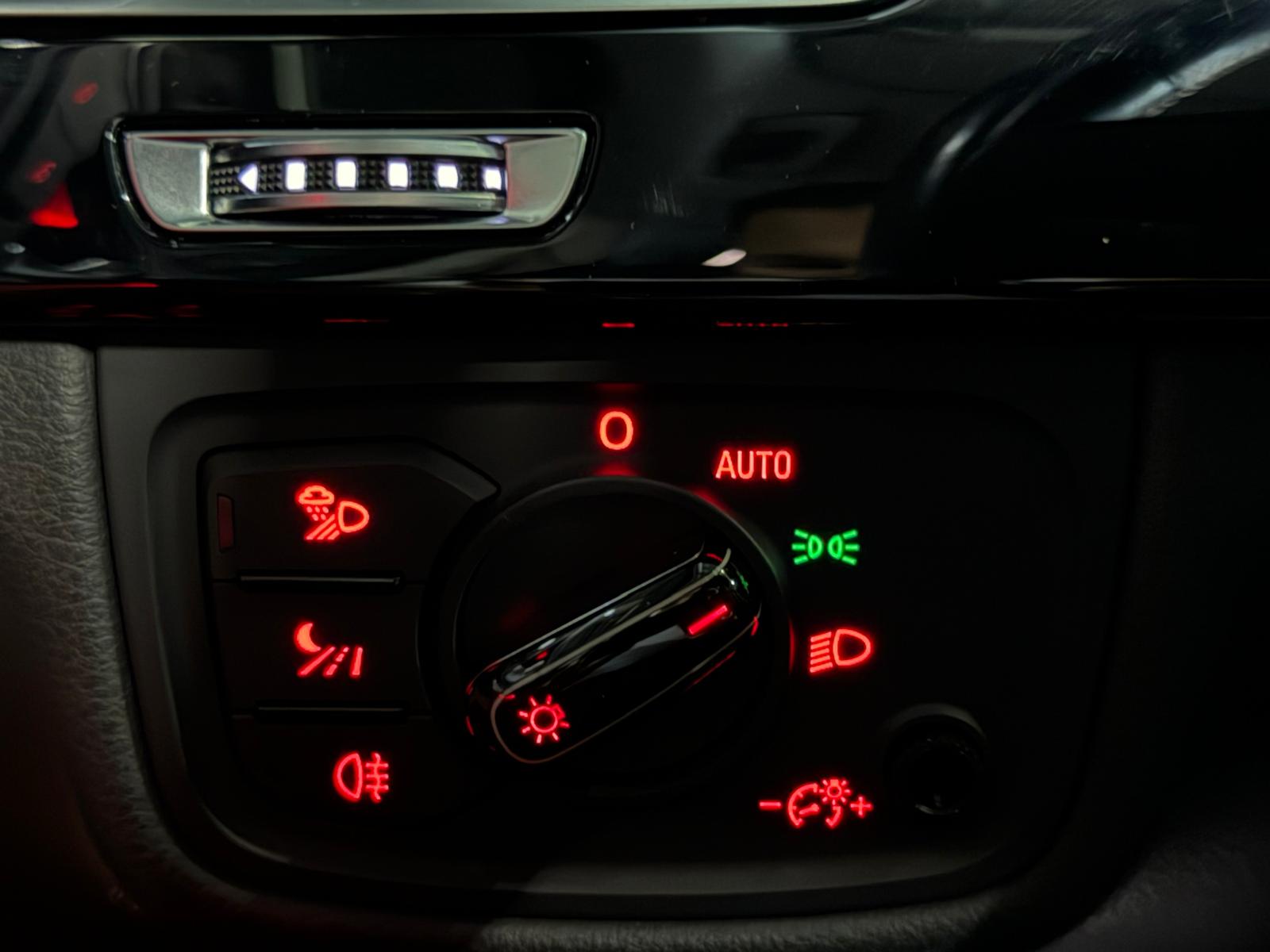AUDI A8 4.2 FSI quattro Grey&Black Preformance tiptronic Frisch ab Service&Frisch ab MFK-image-26
