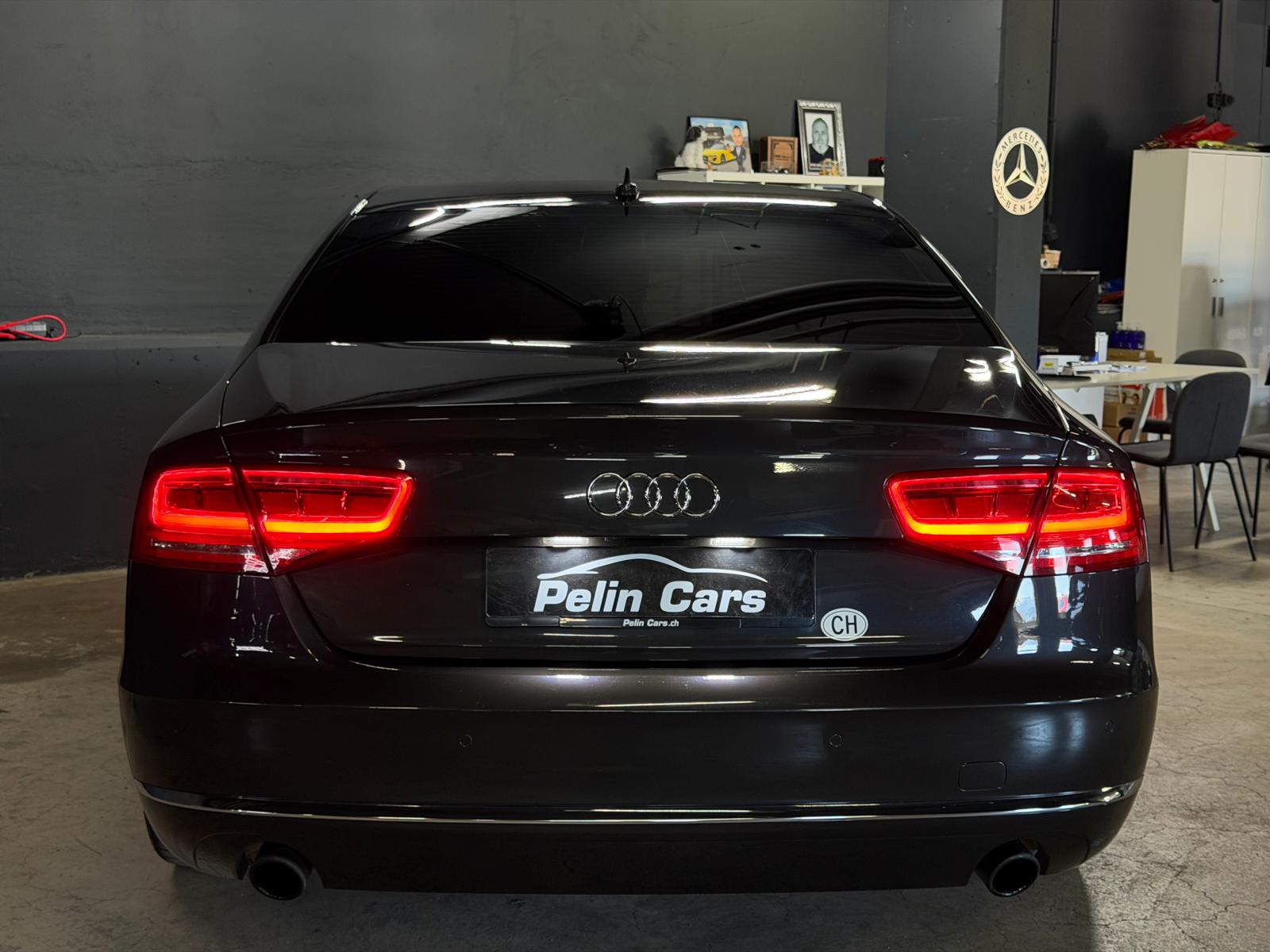 AUDI A8 4.2 FSI quattro Grey&Black Preformance tiptronic Frisch ab Service&Frisch ab MFK-image-6