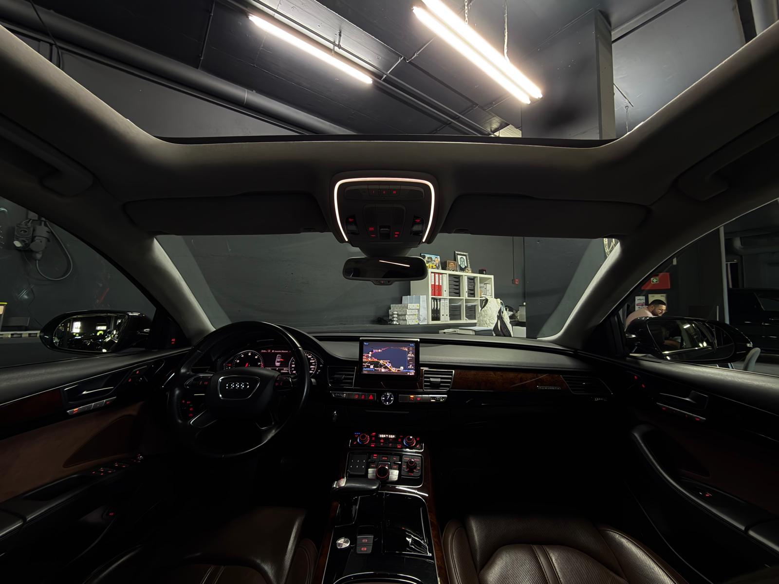 AUDI A8 4.2 FSI quattro Grey&Black Preformance tiptronic Frisch ab Service&Frisch ab MFK-image-11