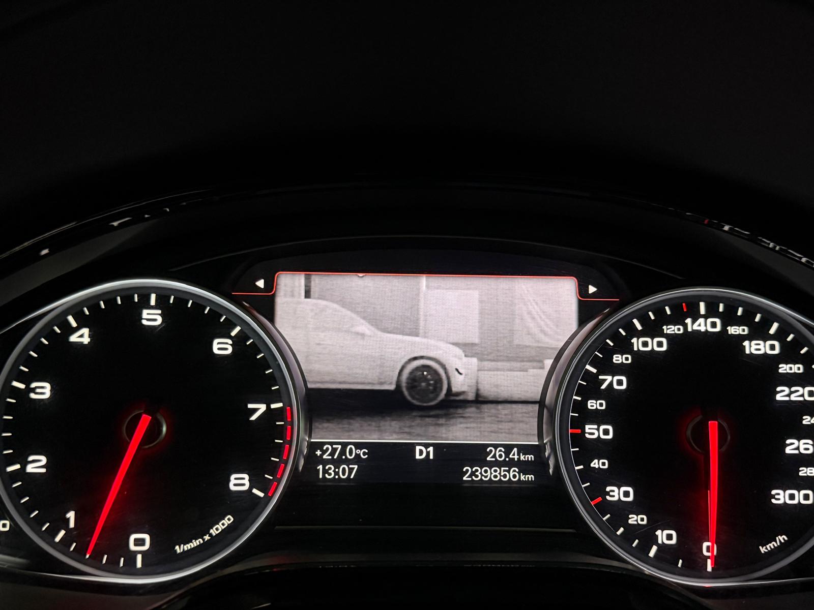 AUDI A8 4.2 FSI quattro Grey&Black Preformance tiptronic Frisch ab Service&Frisch ab MFK-image-19