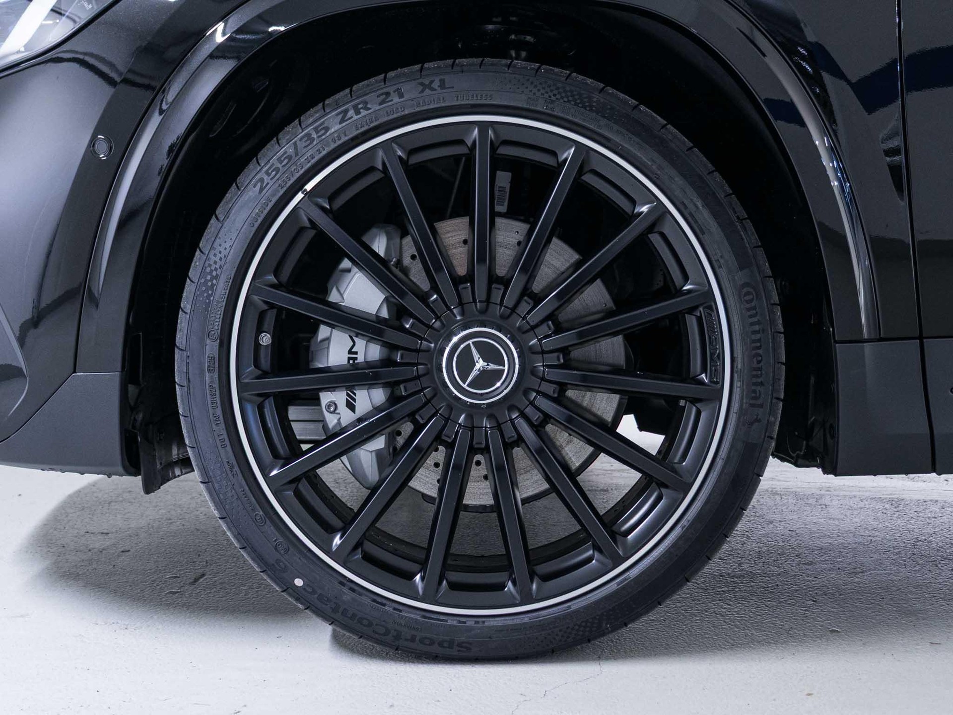 MERCEDES-BENZ GLA 35 AMG 4MATIC-image-14