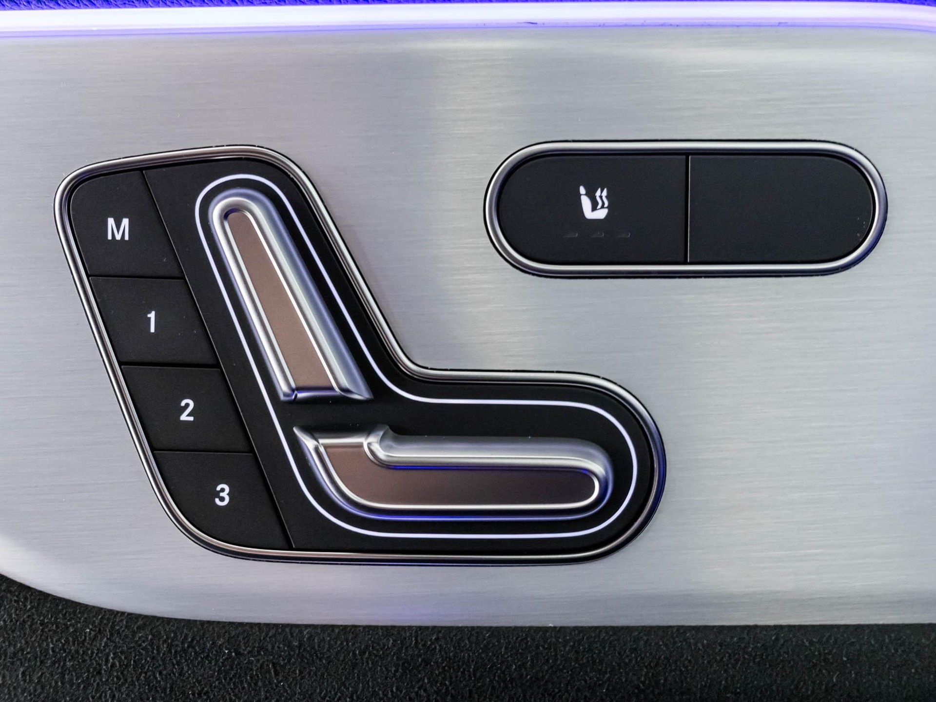MERCEDES-BENZ GLA 35 AMG 4MATIC-image-12