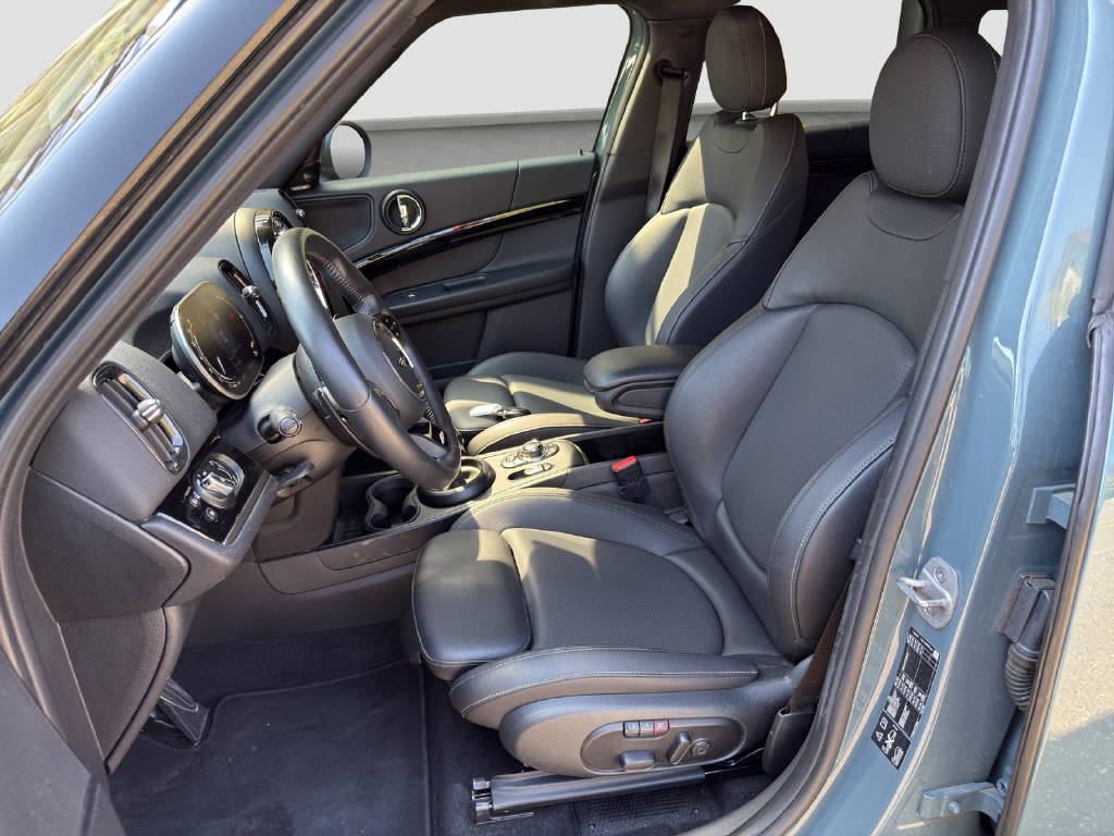 MINI Countryman F60 2.0i Cooper S SAG ALL4-image-8