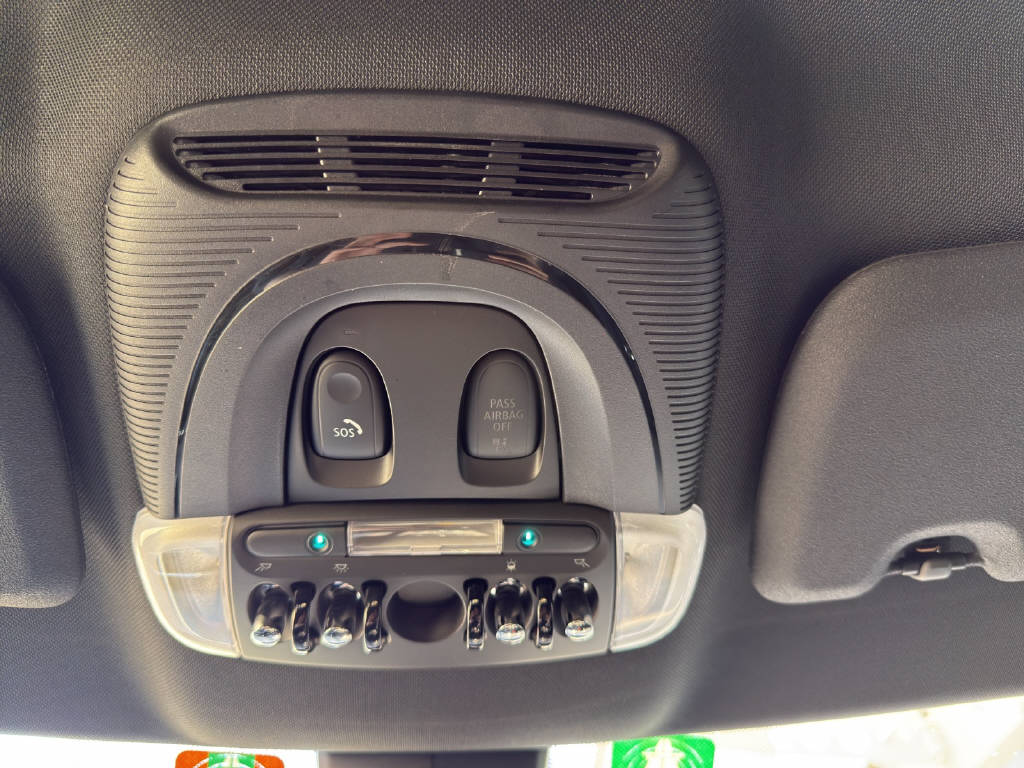 MINI Countryman F60 2.0i Cooper S SAG ALL4-image-16