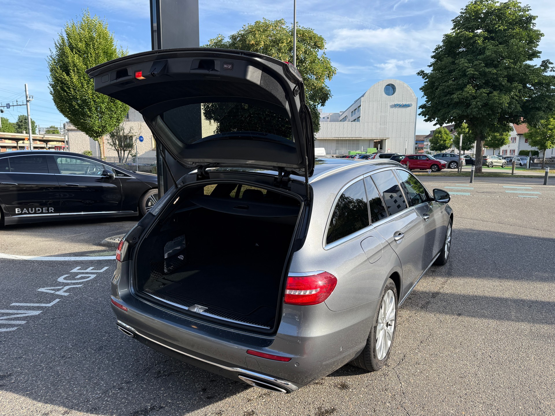 MERCEDES-BENZ E 200 Avantgarde 4matic Kombi-image-7