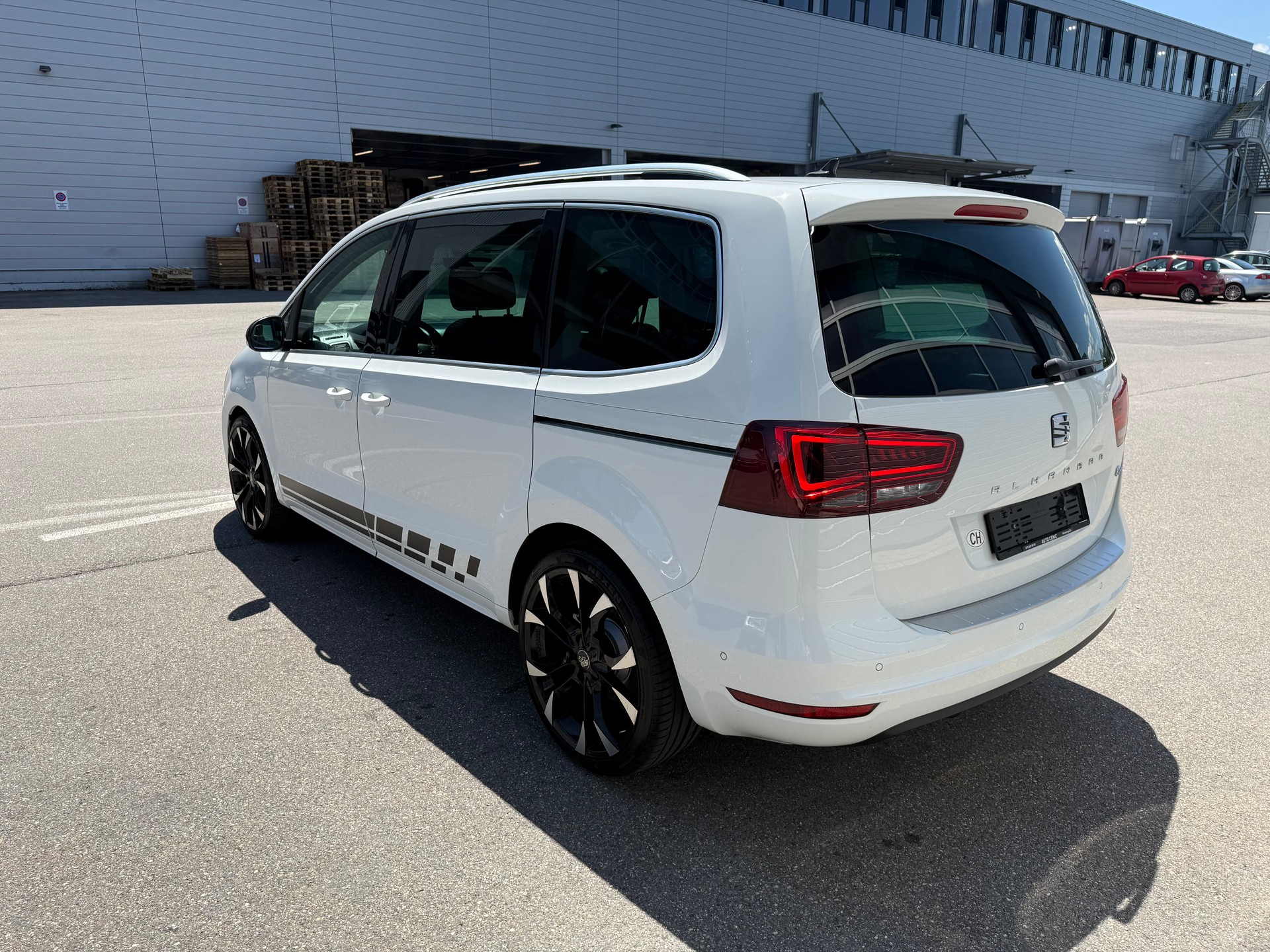 SEAT Alhambra 2.0 TDI FR Line 7 PLATZ Automat DSG-image-2