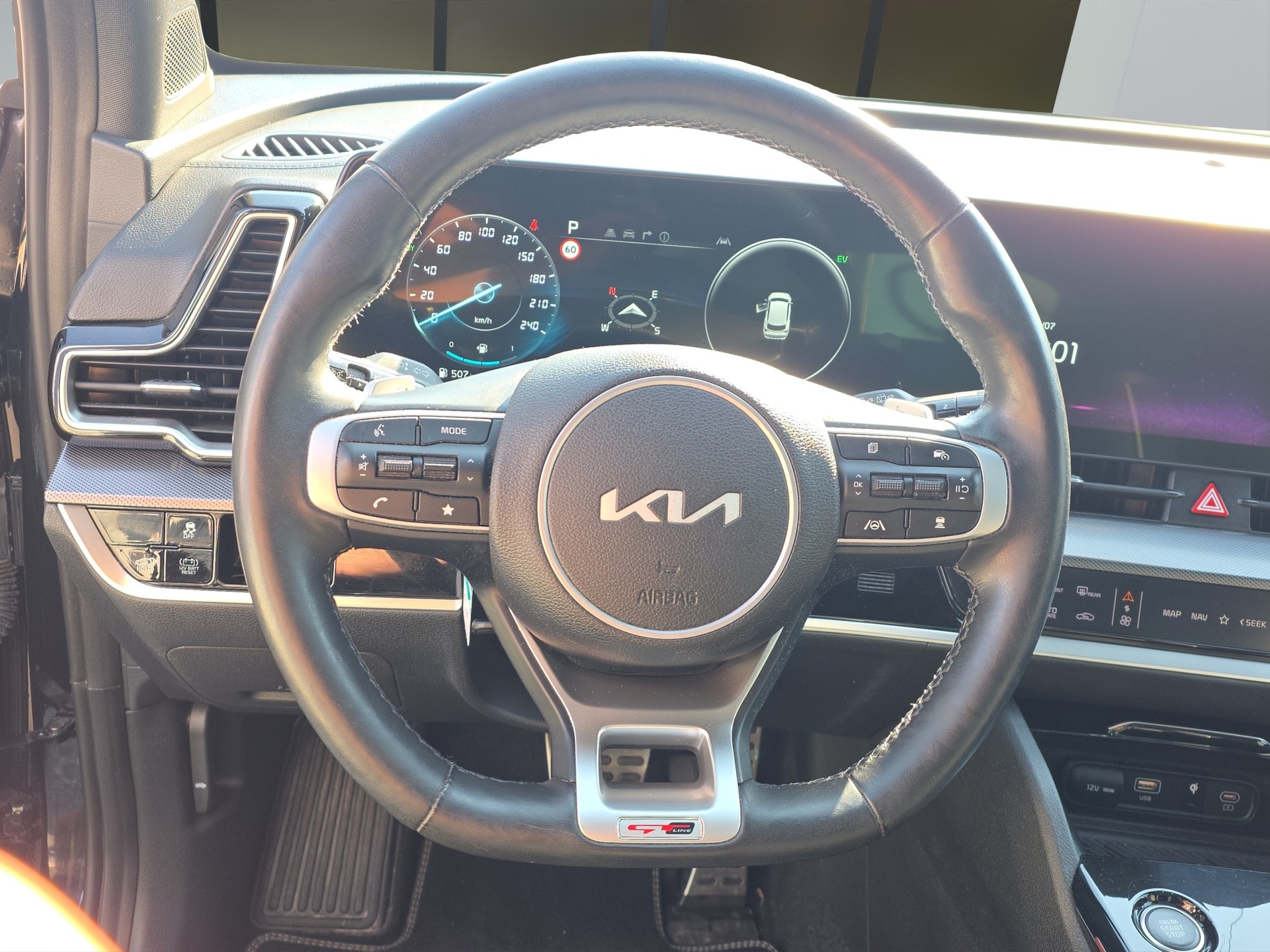 KIA Sportage 1.6 T-GDi Hybrid GT-Line-image-8
