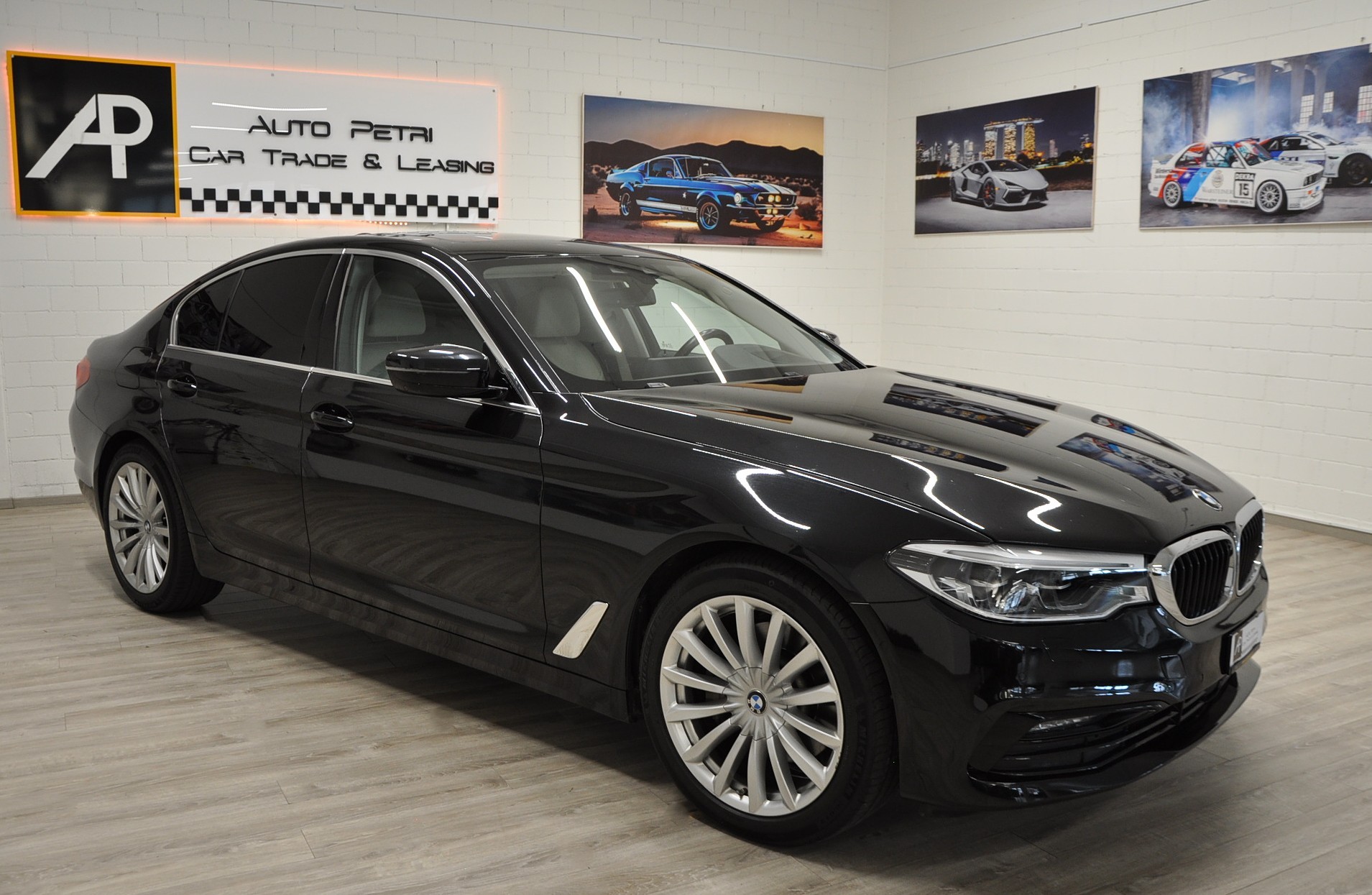BMW 530d xDrive Sport Line Steptronic-image-5