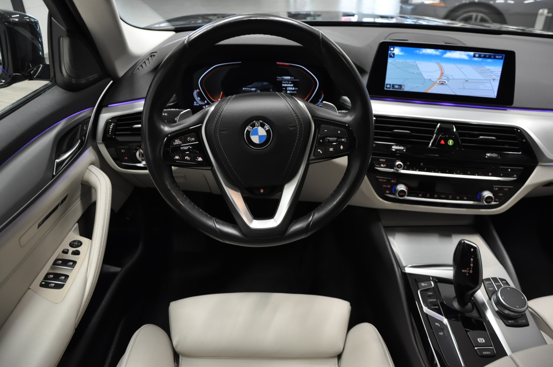 BMW 530d xDrive Sport Line Steptronic-image-20