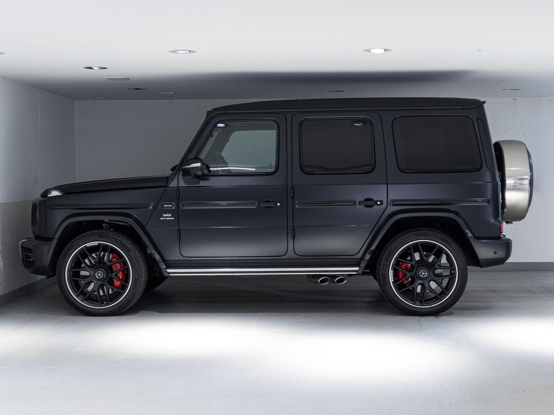 MERCEDES-BENZ G 63 AMG-image-4