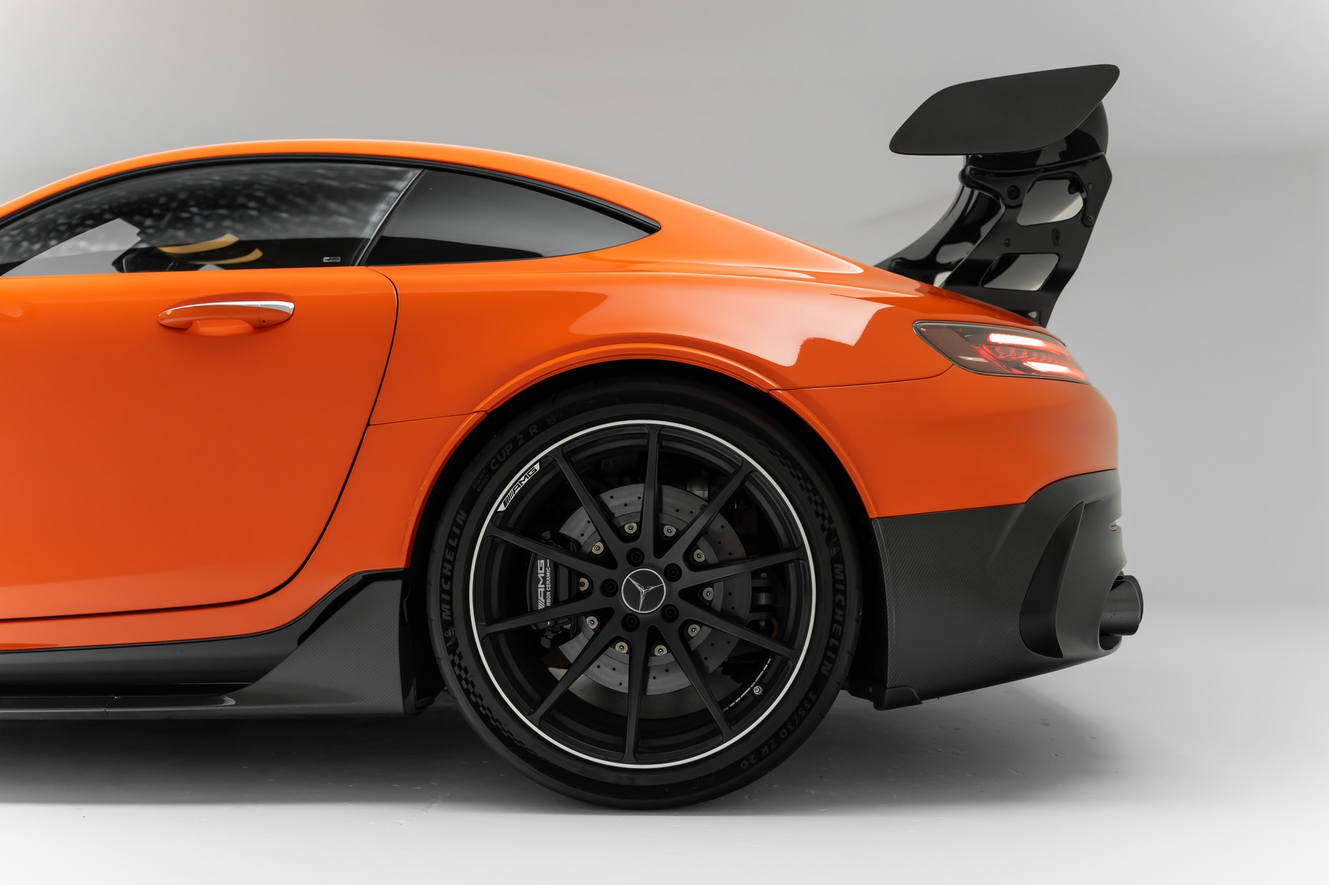 MERCEDES-BENZ AMG GT-image-8